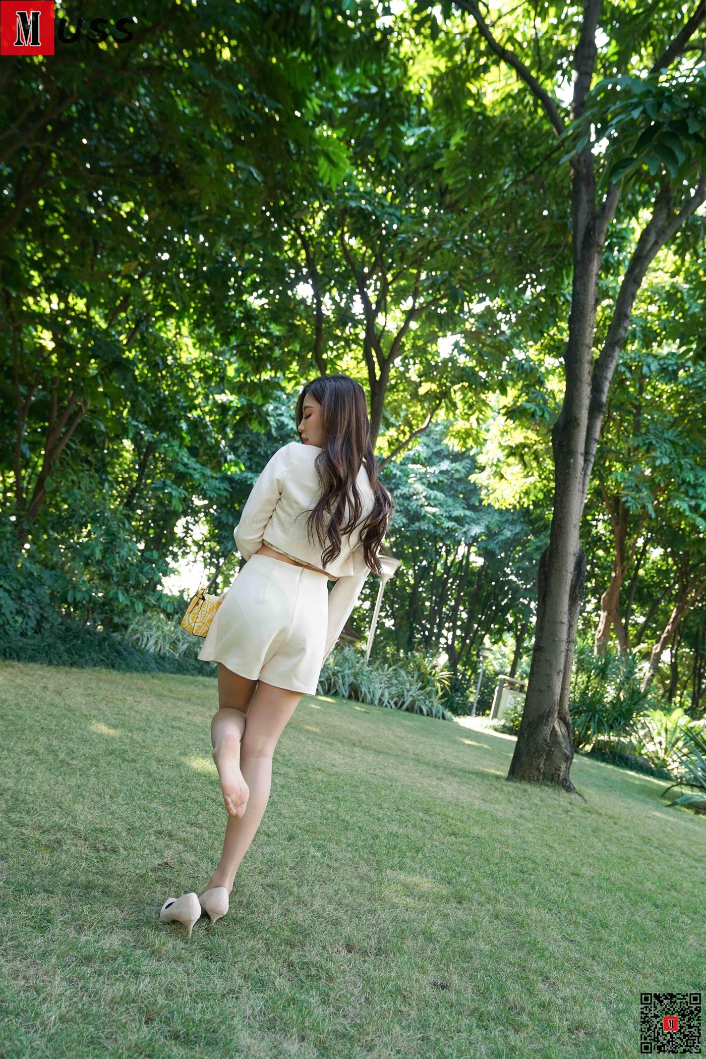 图片[33]-[MussGirl慕丝女郎]NO.412 草地上得精灵A[99P] – 速更版-美库