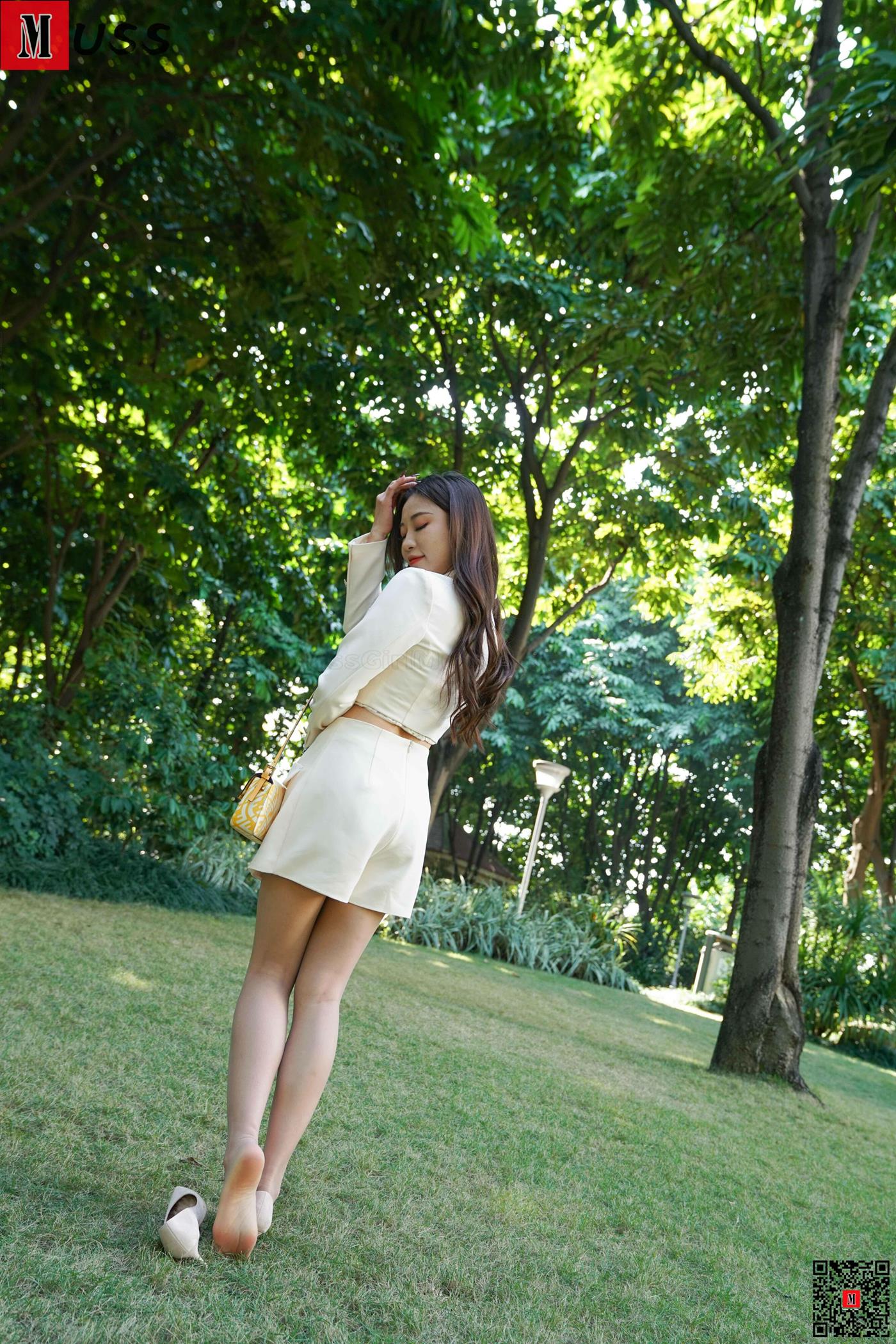 图片[38]-[MussGirl慕丝女郎]NO.412 草地上得精灵A[99P] – 速更版-美库