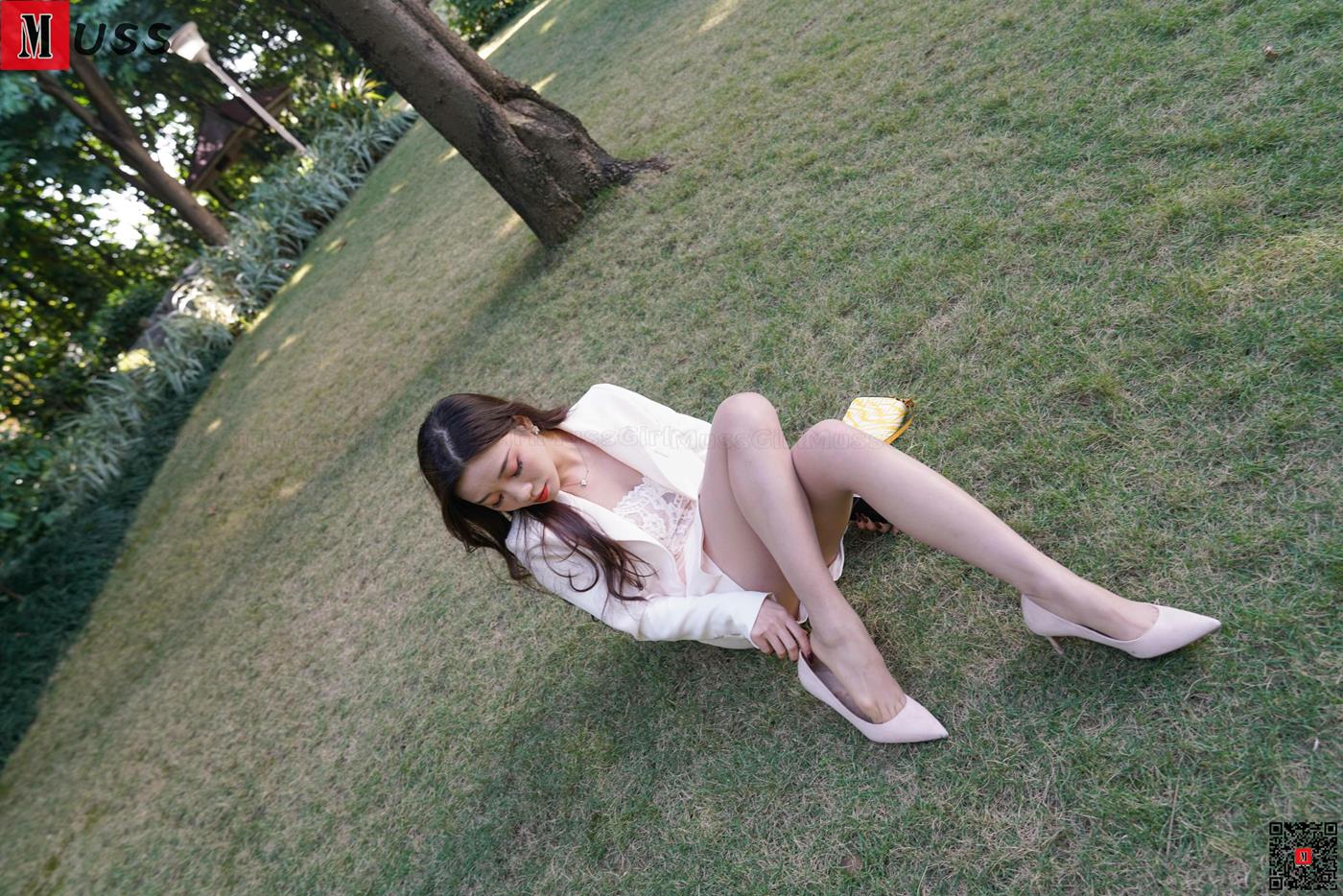 图片[39]-[MussGirl慕丝女郎]NO.412 草地上得精灵A[99P] – 速更版-美库