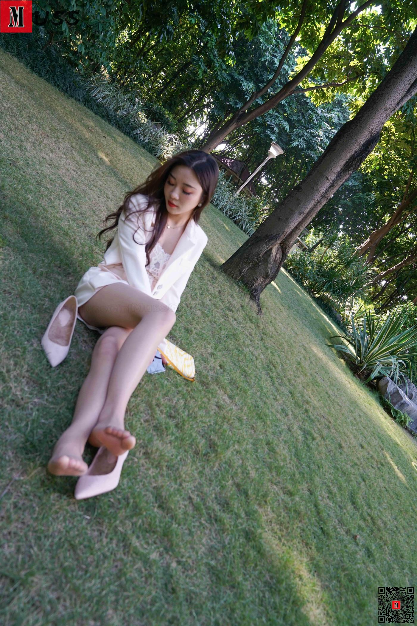 图片[64]-[MussGirl慕丝女郎]NO.412 草地上得精灵A[99P] – 速更版-美库