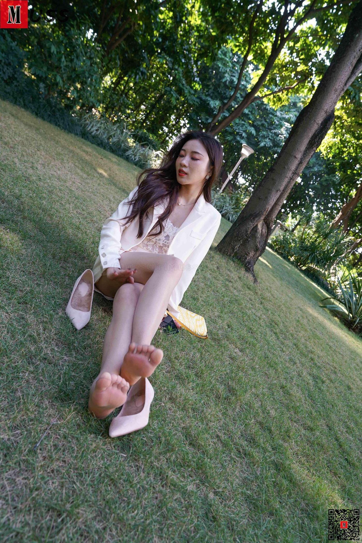 图片[71]-[MussGirl慕丝女郎]NO.412 草地上得精灵A[99P] – 速更版-美库