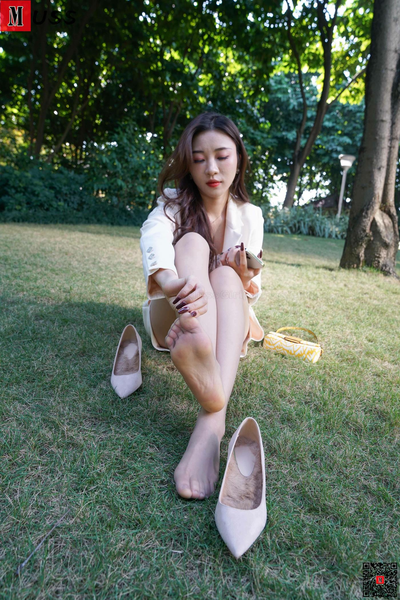 图片[95]-[MussGirl慕丝女郎]NO.412 草地上得精灵A[99P] – 速更版-美库