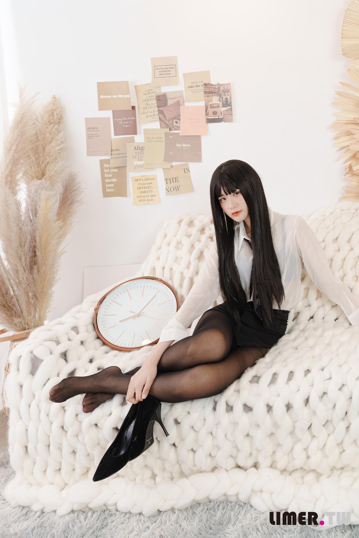 图片[73]-Limerence原创 NO.053 7bao 好痒到底是谁那么可恶不知道我怕TK[78P] – 速更版-美库