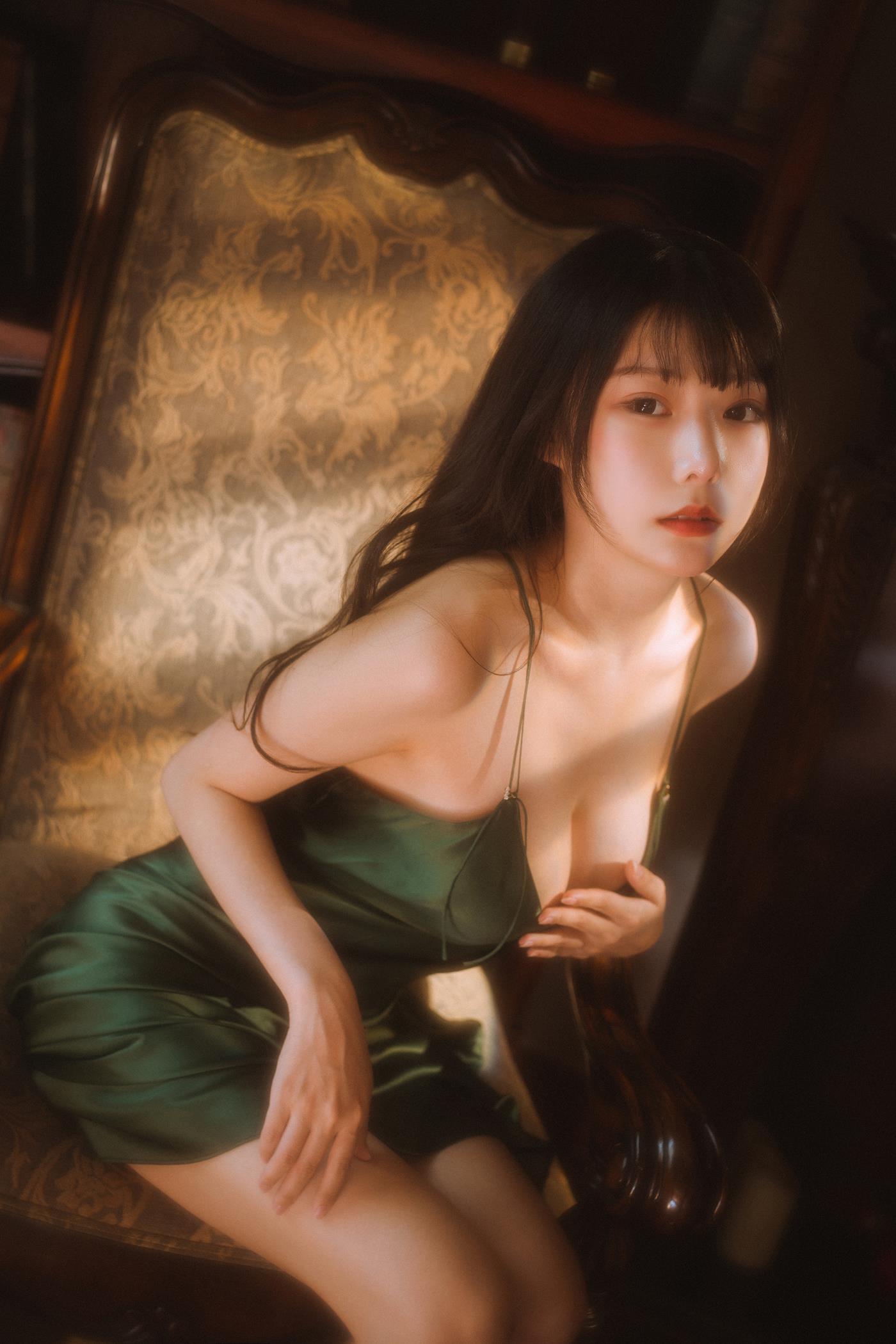 图片[29]-网紅Coser@香草喵露露  杨枝甘露 绿色连衣裙 [45P] – 速更版-美库