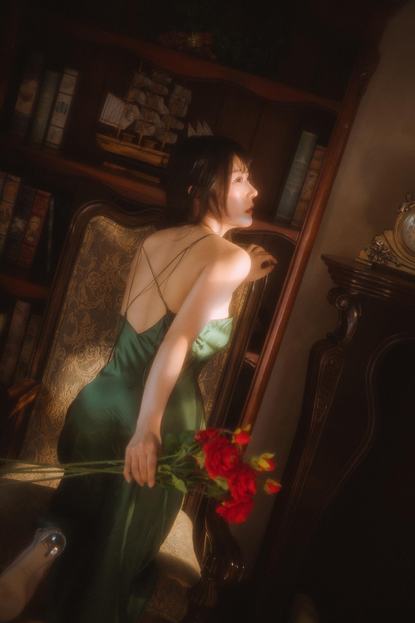 图片[33]-网紅Coser@香草喵露露  杨枝甘露 绿色连衣裙 [45P] – 速更版-美库