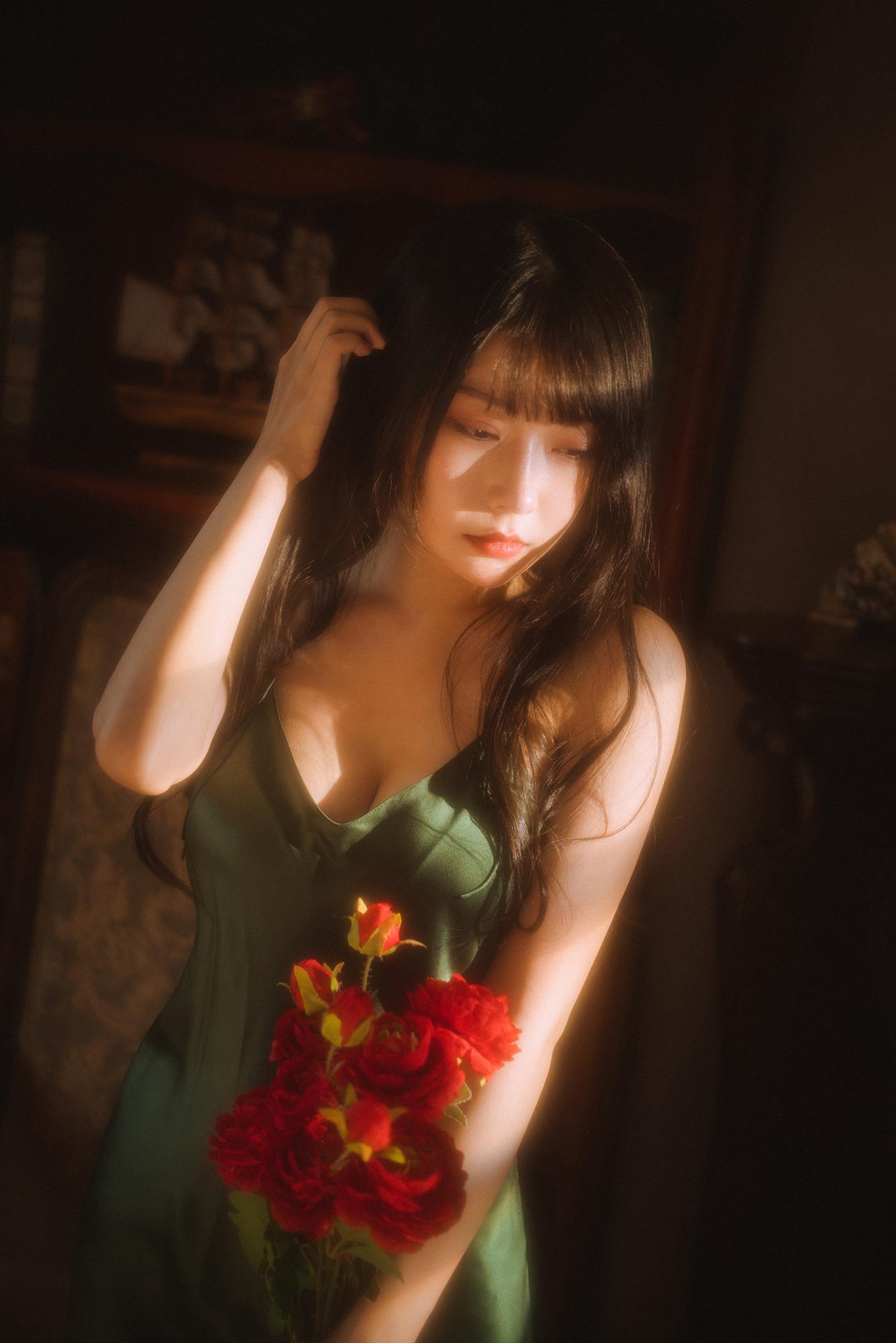 图片[35]-网紅Coser@香草喵露露  杨枝甘露 绿色连衣裙 [45P] – 速更版-美库