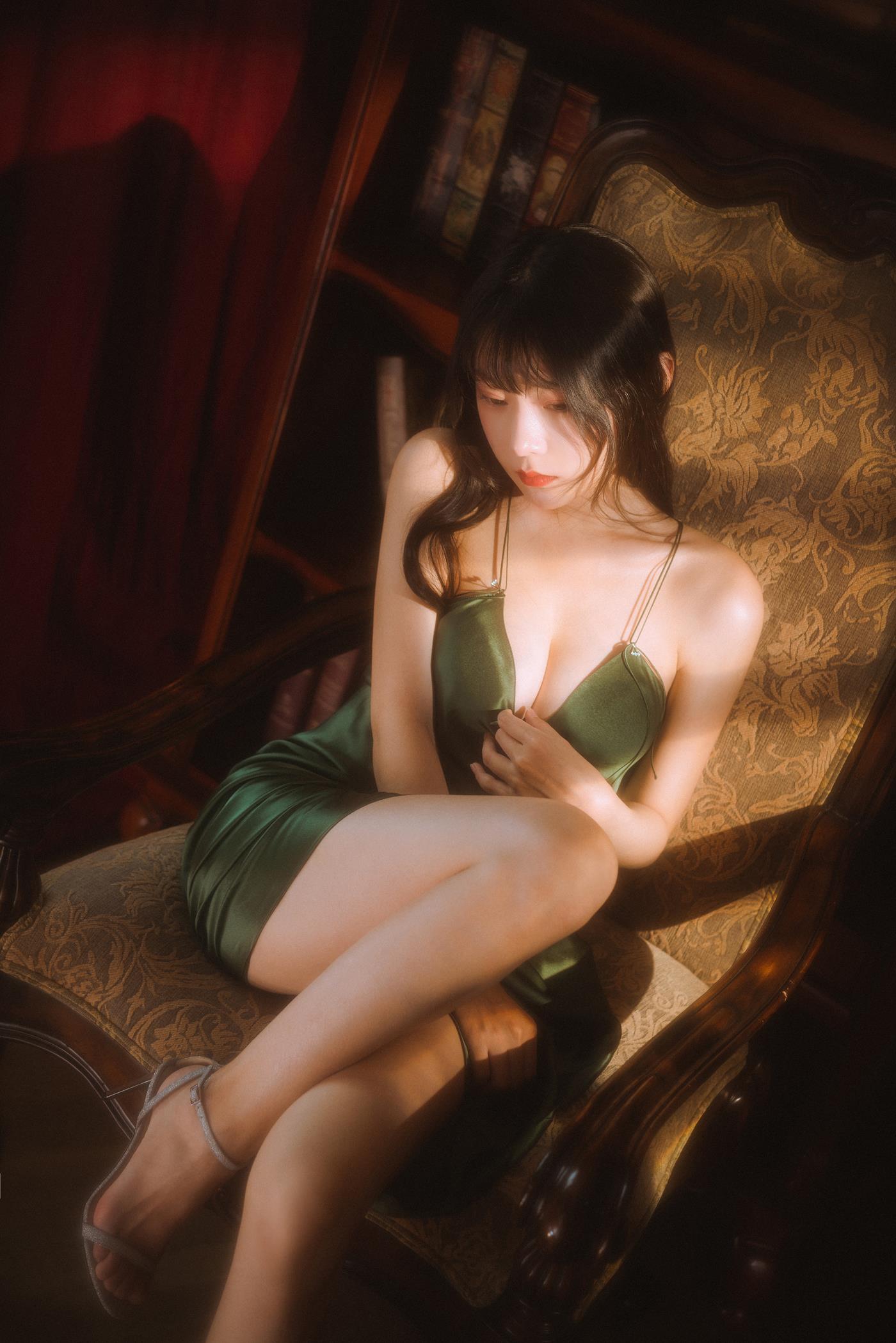 图片[40]-网紅Coser@香草喵露露  杨枝甘露 绿色连衣裙 [45P] – 速更版-美库