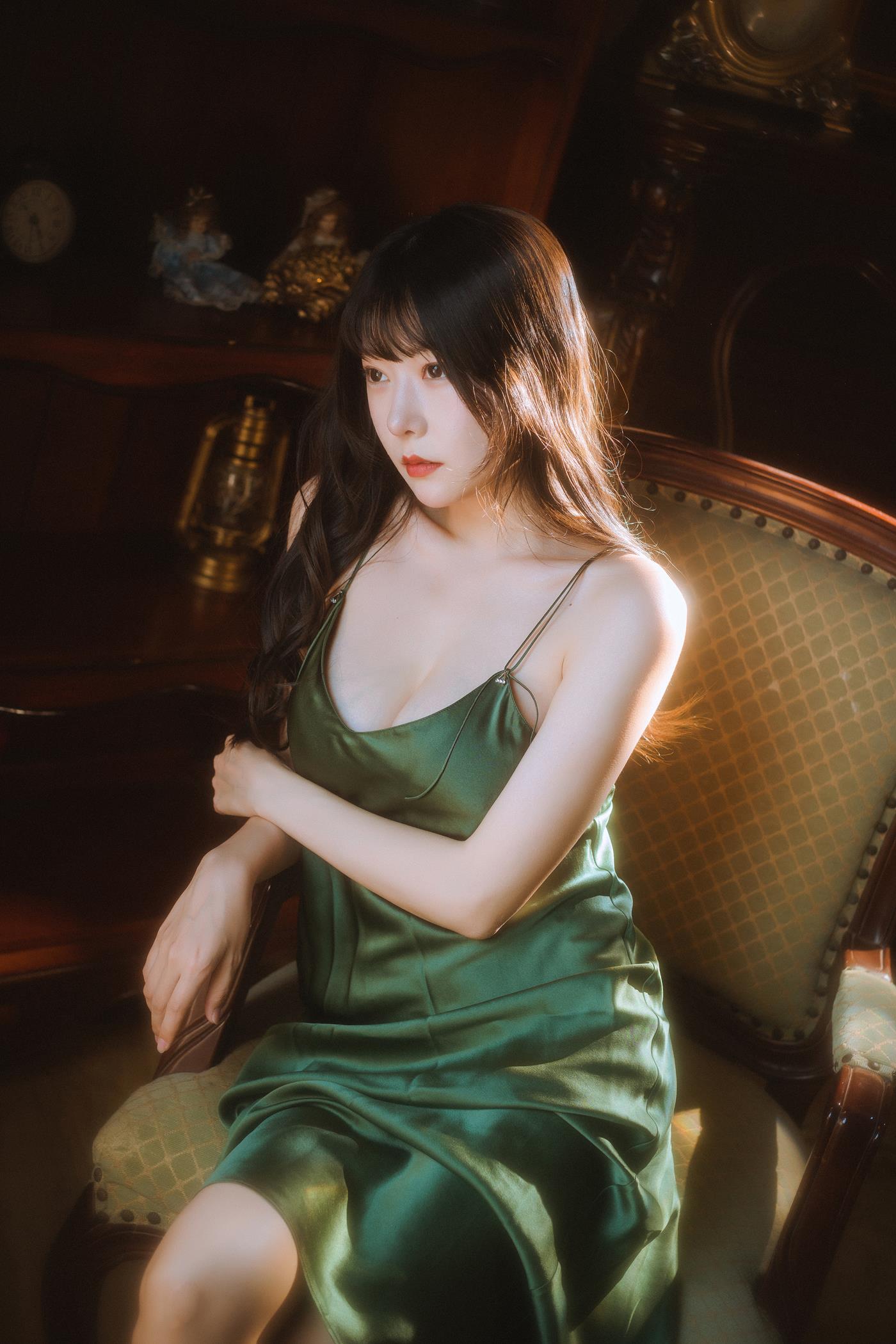 图片[46]-网紅Coser@香草喵露露  杨枝甘露 绿色连衣裙 [45P] – 速更版-美库