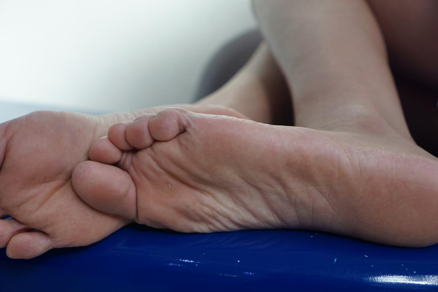 图片[28]-[Pary学生模拍] No.039 小燕的37码美jiao [77P] – 速更版-美库