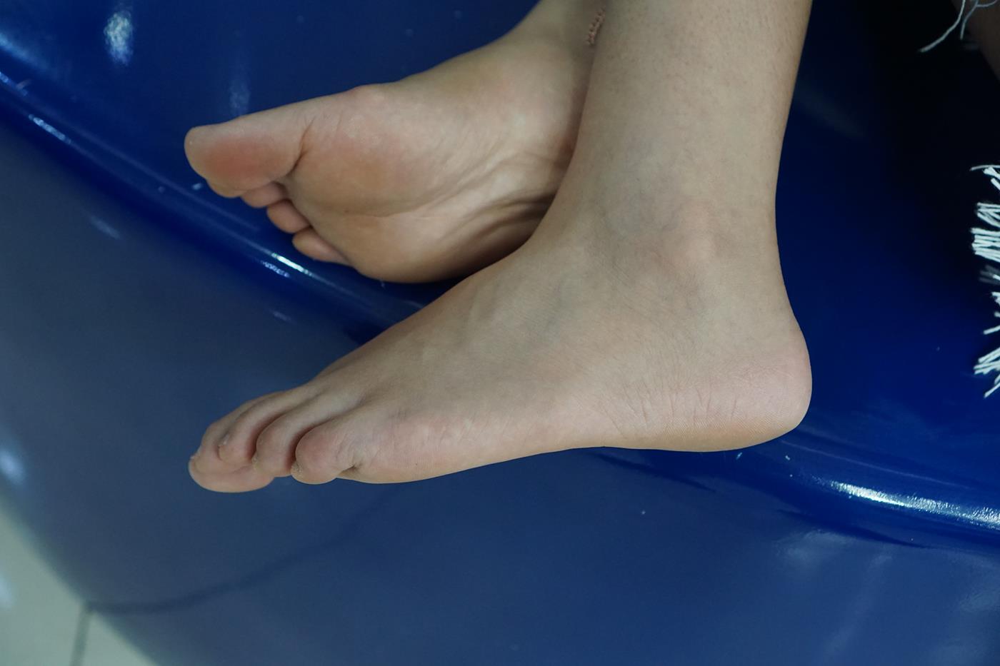 图片[36]-[Pary学生模拍] No.039 小燕的37码美jiao [77P] – 速更版-美库