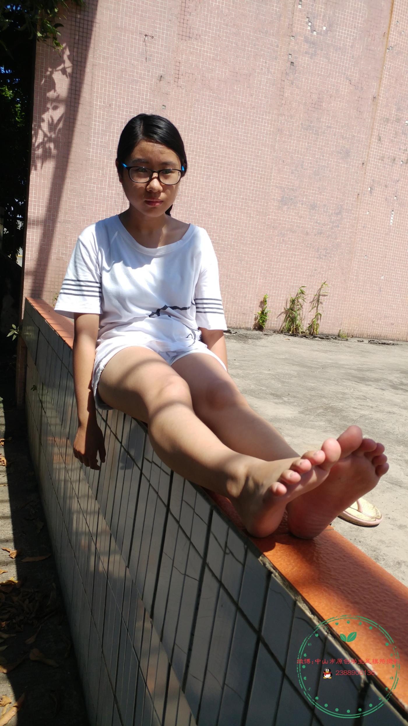 图片[47]-中山足模原创摄影 NO.002 2020 浪网学妹 [49P] – 速更版-美库