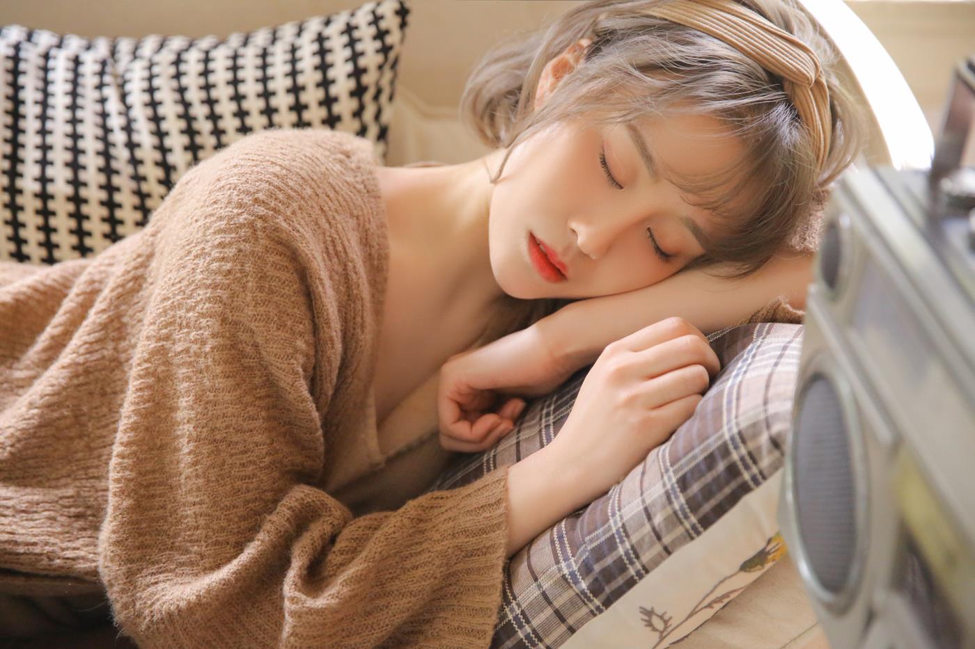 图片[16]-[YALAYI雅拉伊]2022.12.30 NO.997 千里之外[32+1P] – 速更版-美库