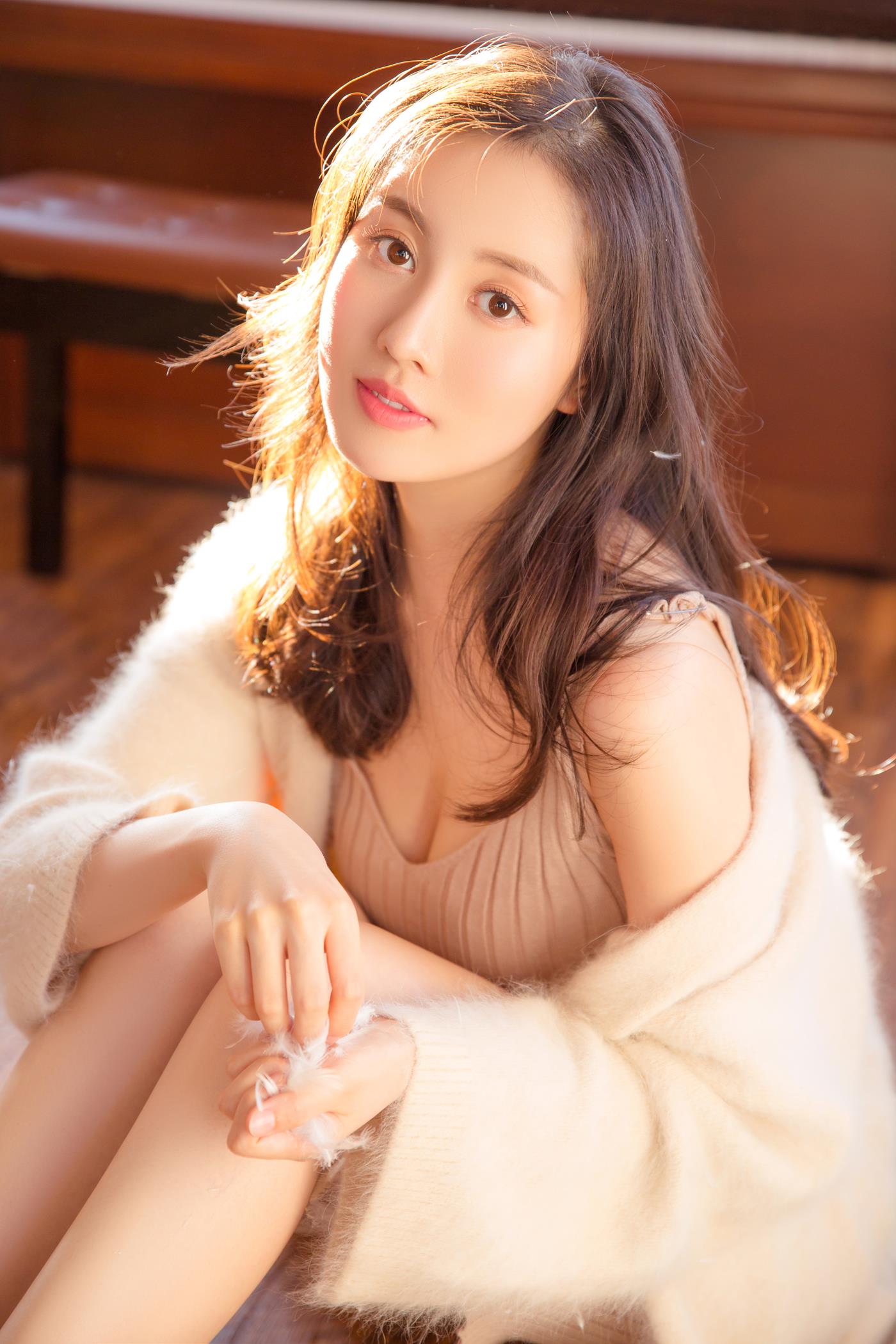 图片[24]-[YALAYI雅拉伊]2022.12.30 NO.996 柔软的时光[48+1P] – 速更版-美库