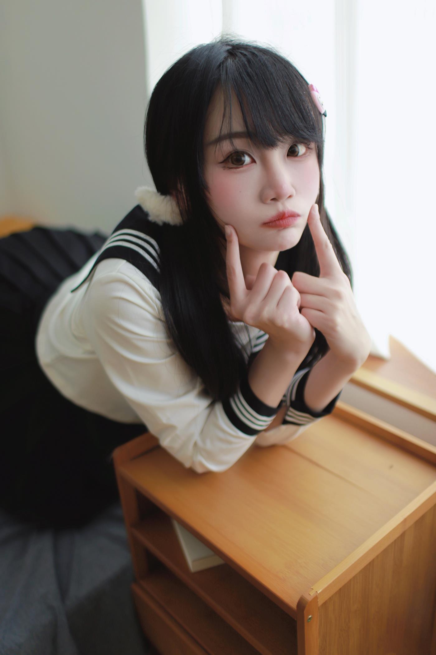 图片[14]-嗷呜酱 – 水手服[48P] – 速更版-美库