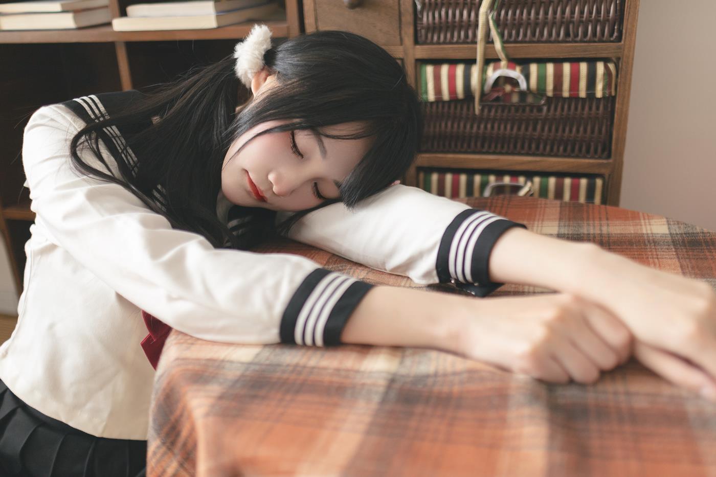 图片[49]-嗷呜酱 – 水手服[48P] – 速更版-美库