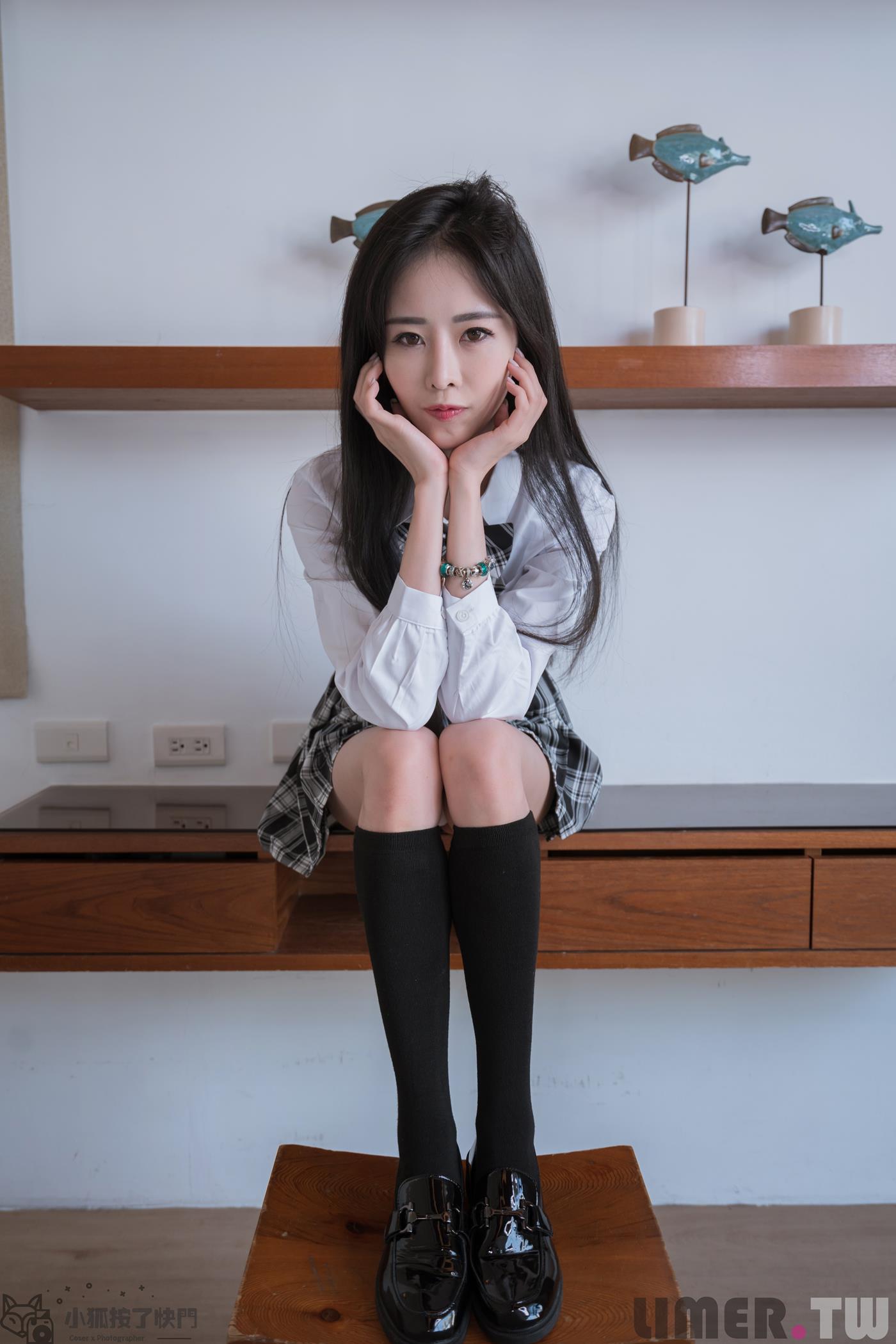 图片[12]-Limerence原创 NO.056 娜娜女王 放学回到家就有整床的零食 一个人吃不完啊[126P] – 速更版-美库