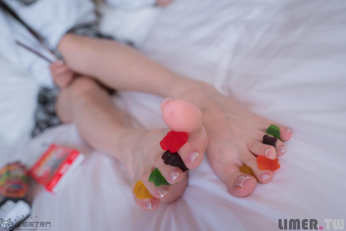 图片[105]-Limerence原创 NO.056 娜娜女王 放学回到家就有整床的零食 一个人吃不完啊[126P] – 速更版-美库