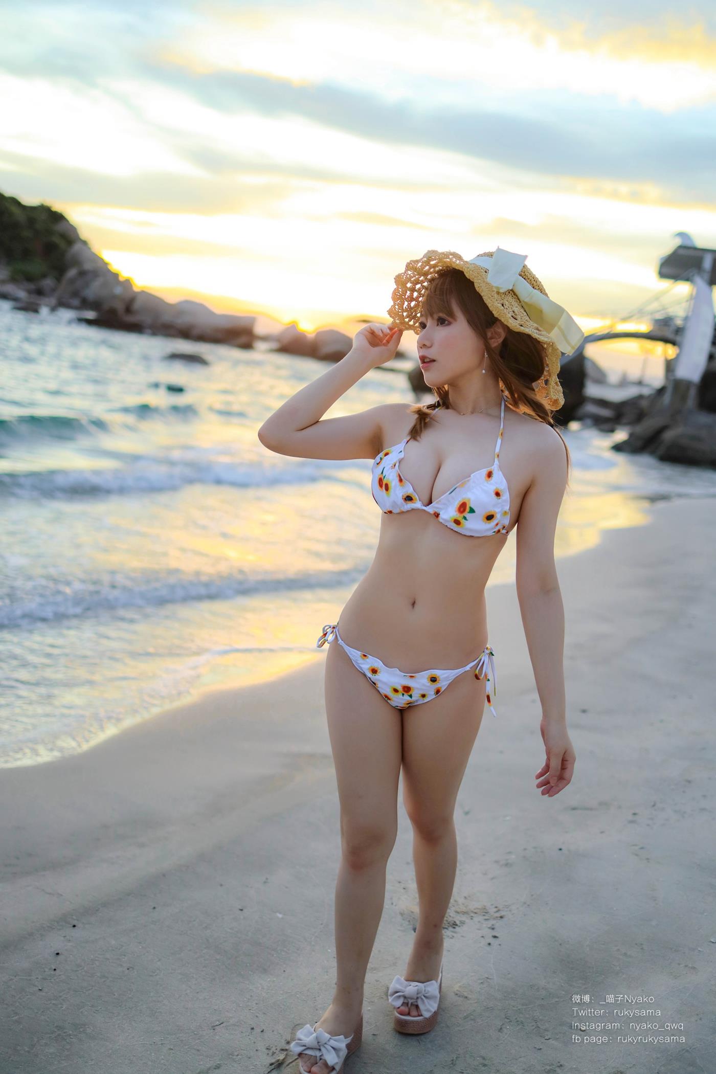 图片[31]-萌妹子Nyako喵子  向日葵比基尼 [66P] – 速更版-美库