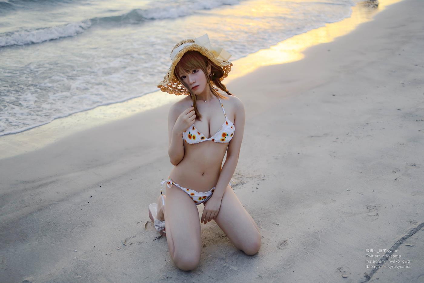 图片[35]-萌妹子Nyako喵子  向日葵比基尼 [66P] – 速更版-美库