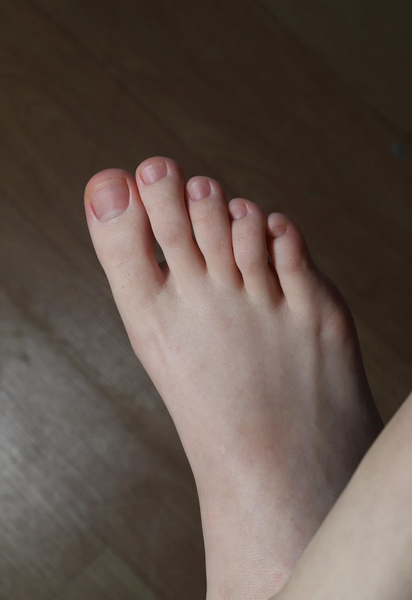 图片[38]-[Pary学生模拍] No.042 大美女琪琪的脚底被挠红了 [100P] – 速更版-美库