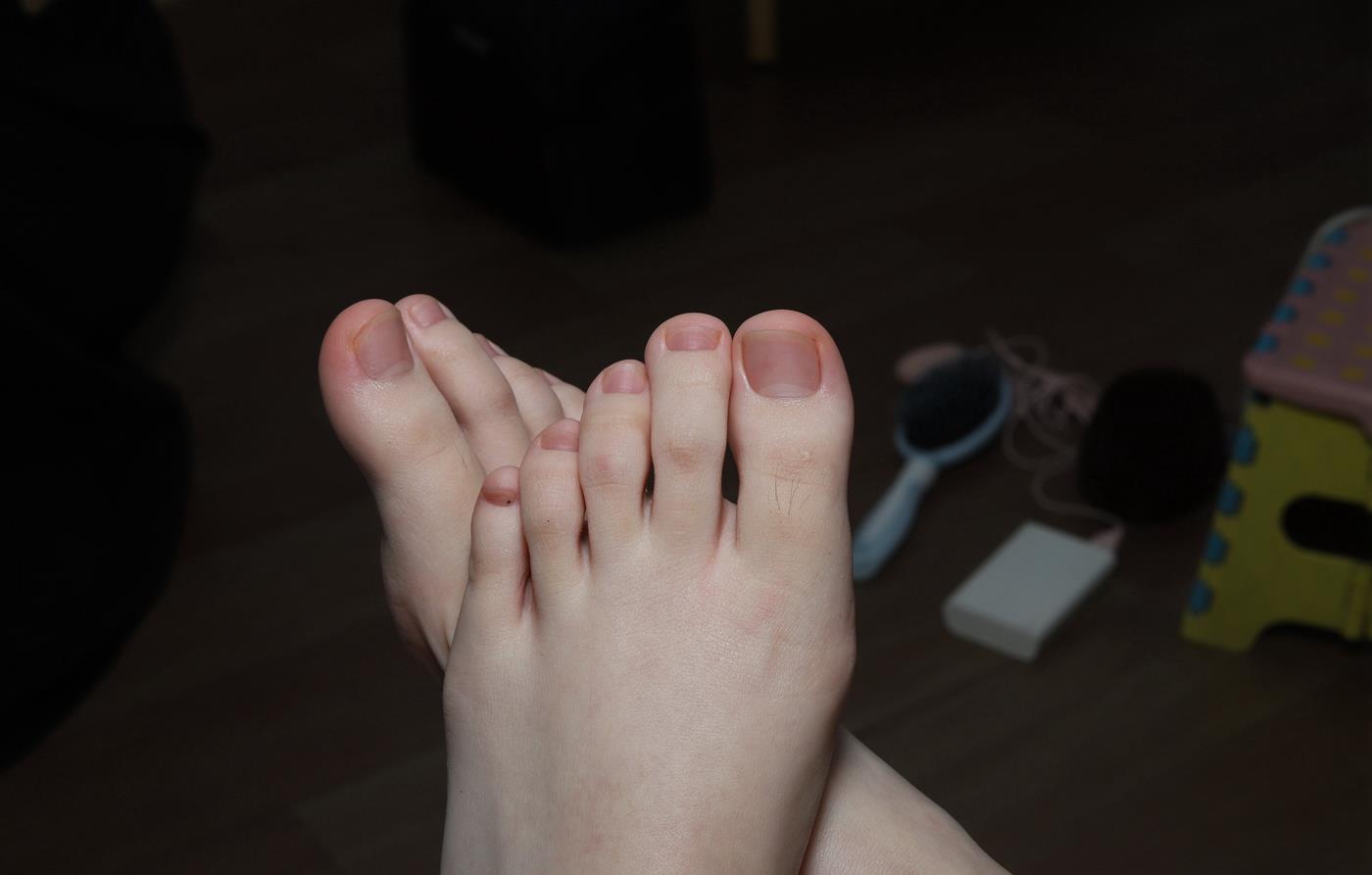 图片[52]-[Pary学生模拍] No.042 大美女琪琪的脚底被挠红了 [100P] – 速更版-美库