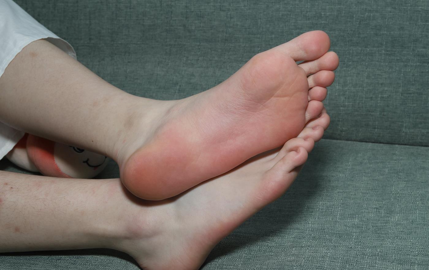 图片[62]-[Pary学生模拍] No.042 大美女琪琪的脚底被挠红了 [100P] – 速更版-美库