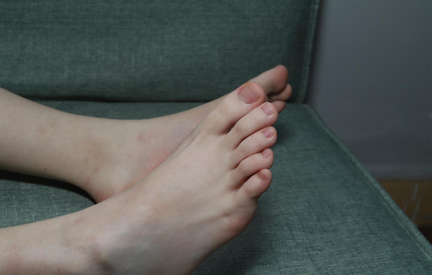 图片[67]-[Pary学生模拍] No.042 大美女琪琪的脚底被挠红了 [100P] – 速更版-美库