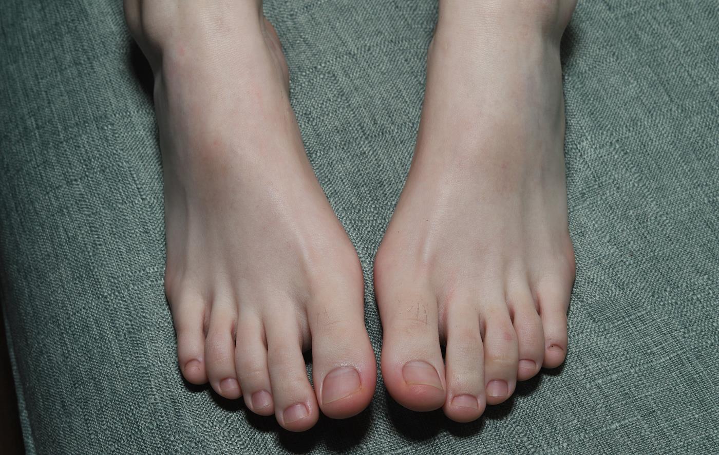 图片[71]-[Pary学生模拍] No.042 大美女琪琪的脚底被挠红了 [100P] – 速更版-美库