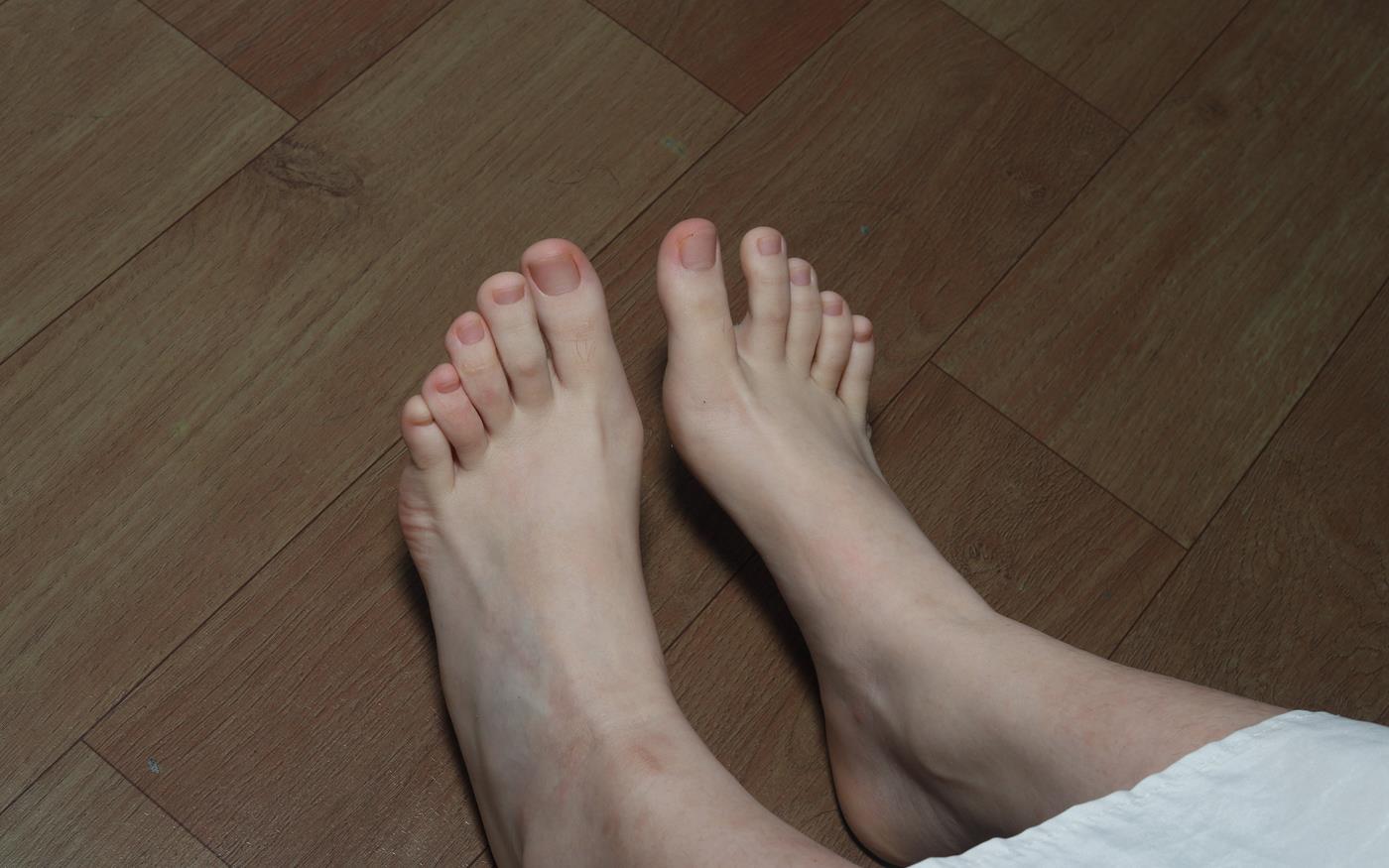 图片[96]-[Pary学生模拍] No.042 大美女琪琪的脚底被挠红了 [100P] – 速更版-美库