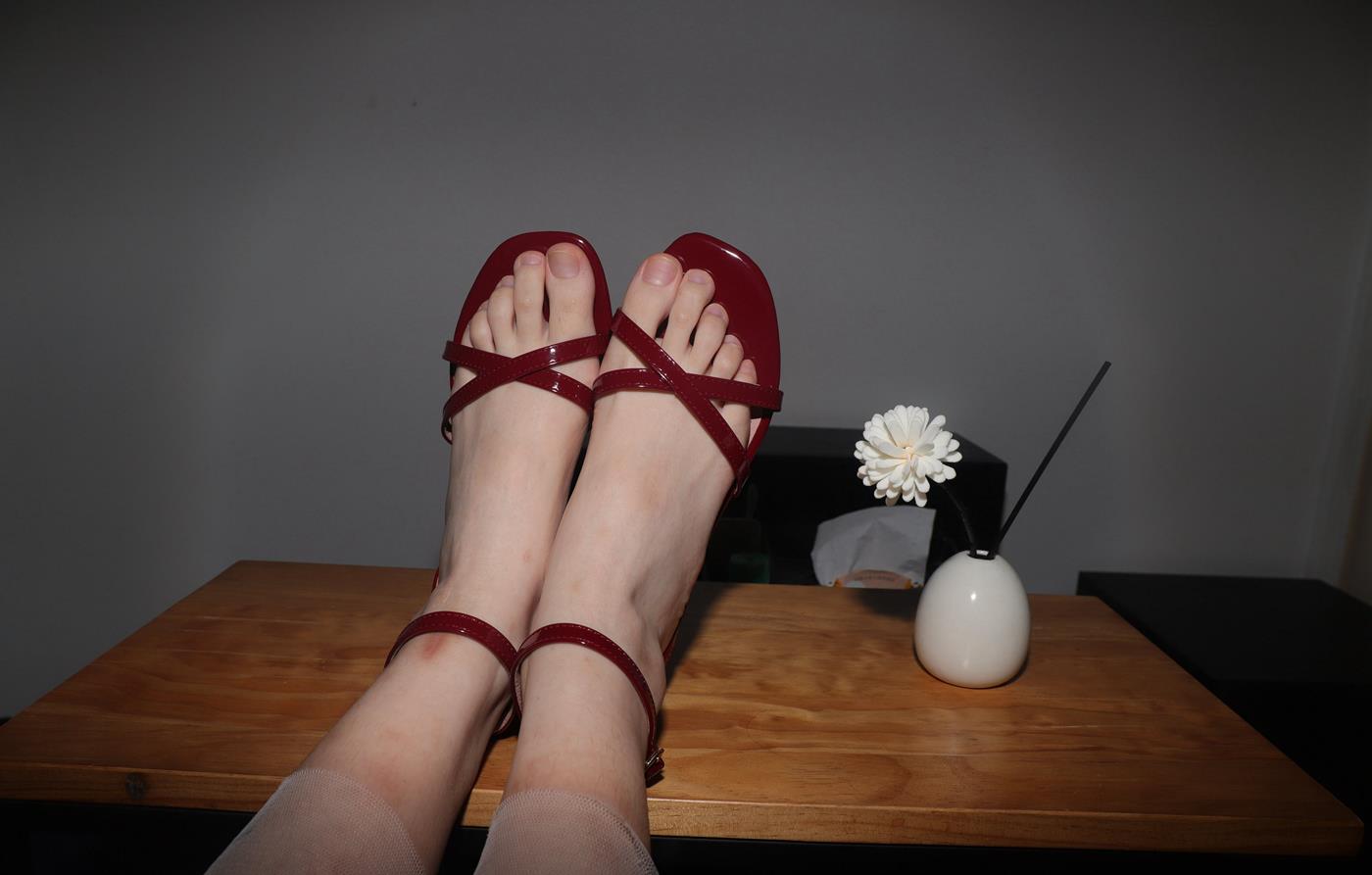 图片[20]-[Pary学生模拍] No.043 大美女琪琪回归献上38码雪白大美jiao [121P] – 速更版-美库