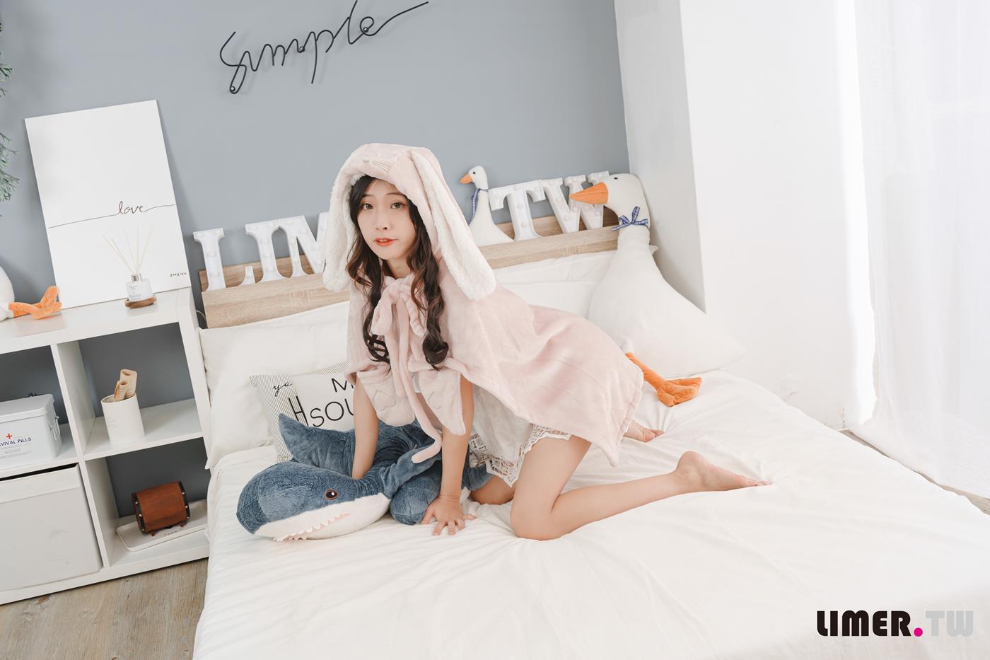 图片[27]-Limerence原创 NO.057 Yumi 变身可爱兔兔送裸足来拜年[165P] – 速更版-美库