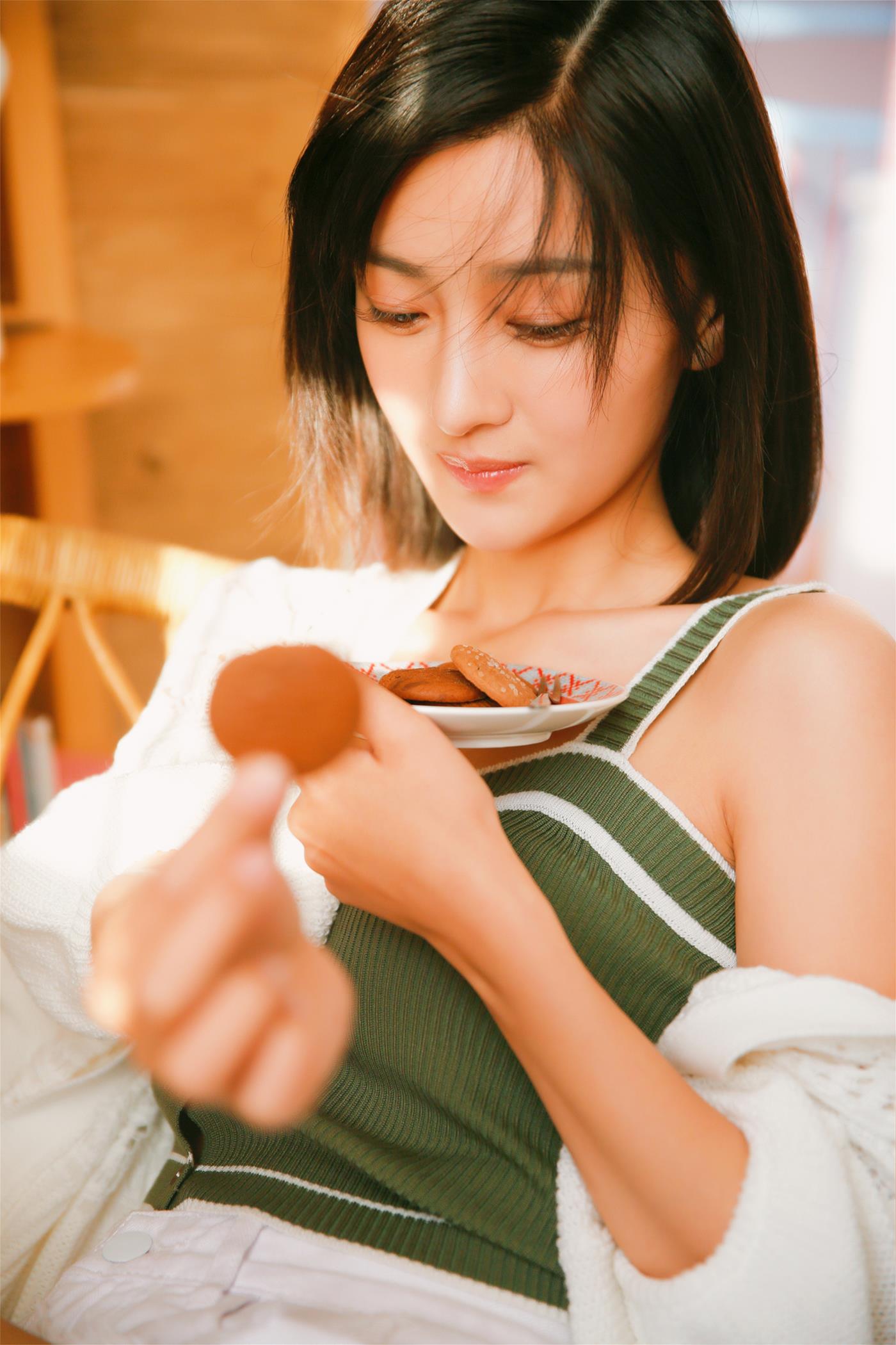 图片[17]-[YALAYI雅拉伊]2023.02.01 NO.1002 像第一次遇见你[31+1P] – 速更版-美库