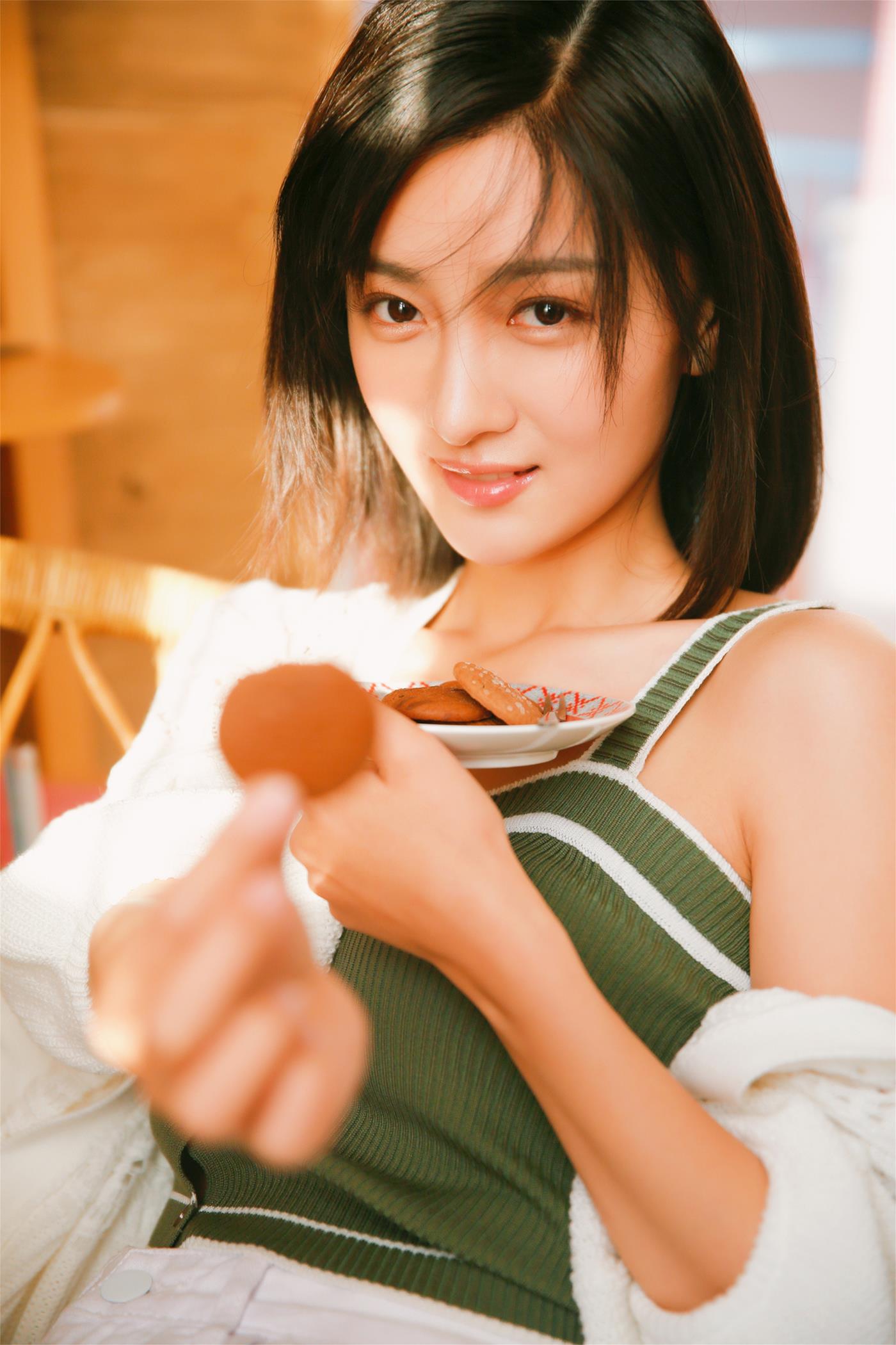 图片[18]-[YALAYI雅拉伊]2023.02.01 NO.1002 像第一次遇见你[31+1P] – 速更版-美库