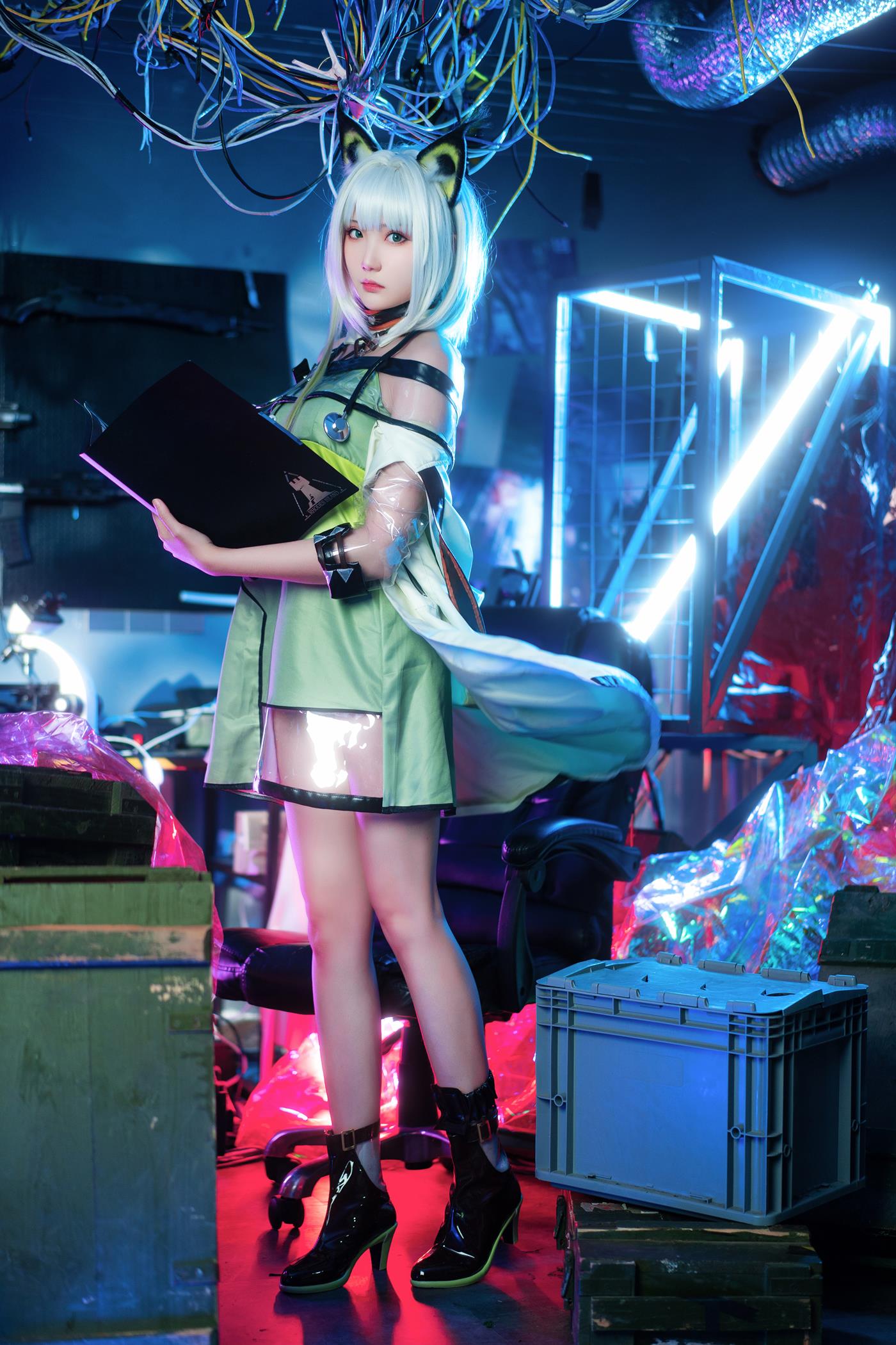 图片[16]-Coser瓜希酱福利 – 明日方舟 凯尔希 (Kal’tsit) [21P] – 速更版-美库