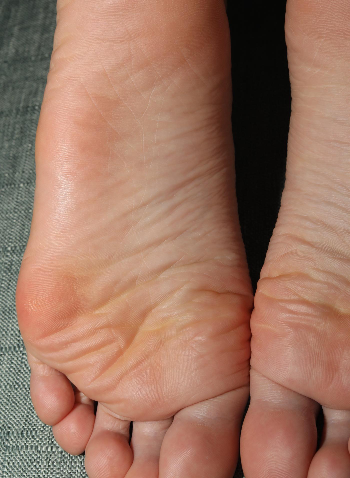 图片[32]-[Pary学生模拍] No.046 大美女琪琪脚底大餐，近距离脚底特写 [130P] – 速更版-美库