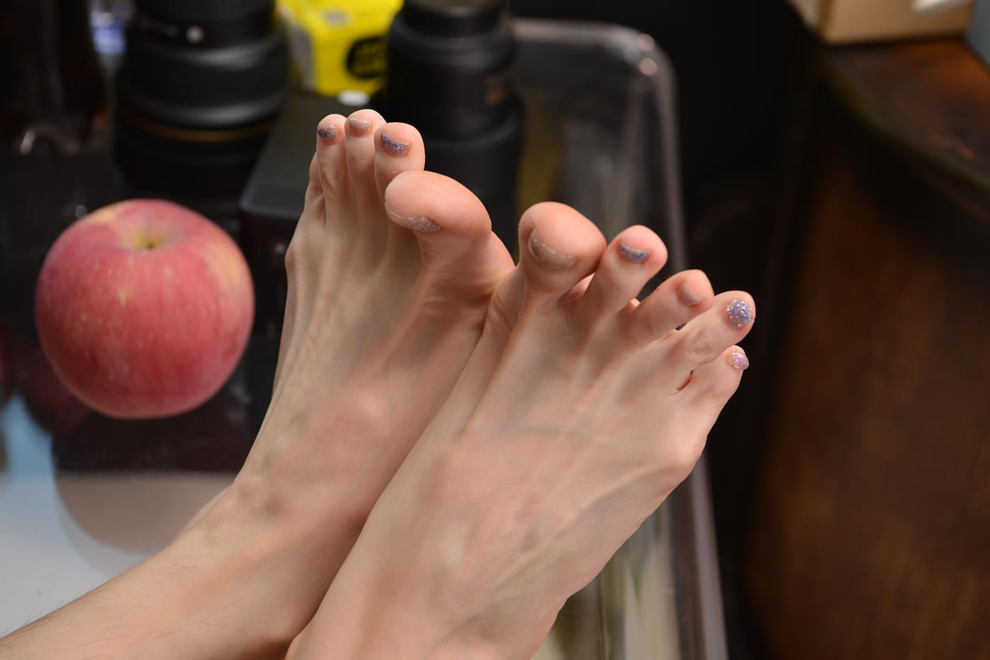 图片[92]-Sexy Asian Girls Feet – NO.027 小雅展示她的39码大脚丫棉袜裸足[214P] – 速更版-美库