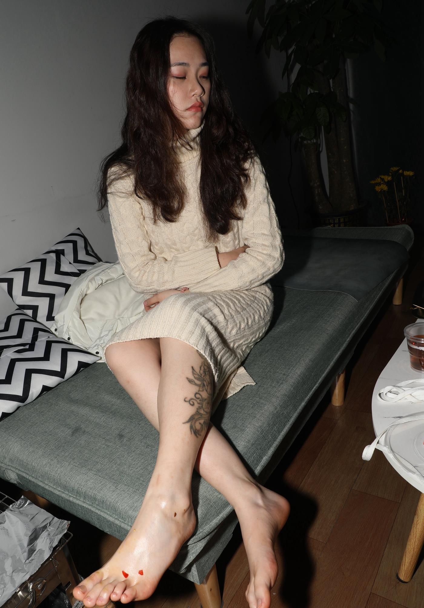 图片[41]-[Pary学生模拍] No.046 大美女琪琪脚底大餐，近距离脚底特写 [130P] – 速更版-美库