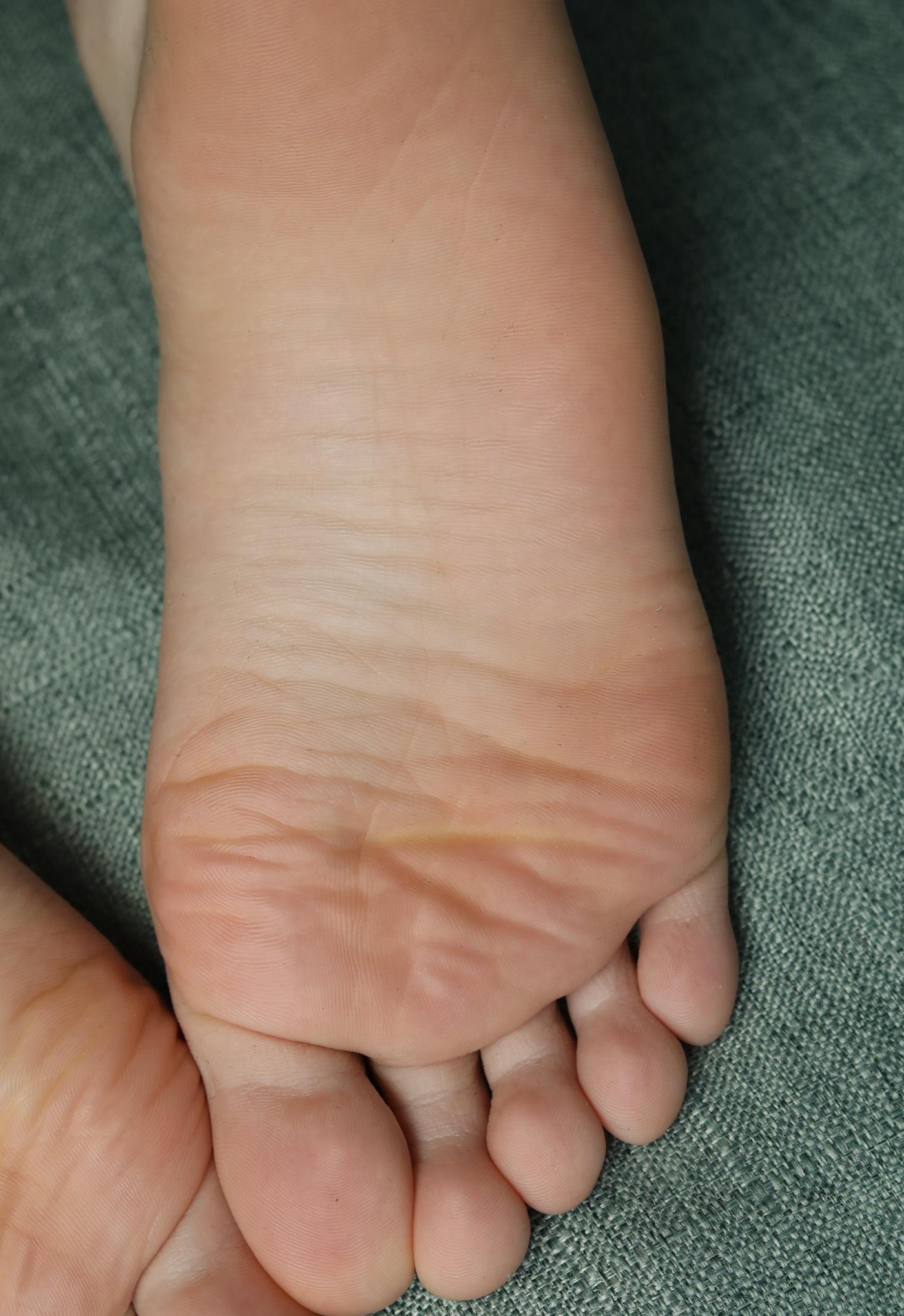 图片[87]-[Pary学生模拍] No.046 大美女琪琪脚底大餐，近距离脚底特写 [130P] – 速更版-美库