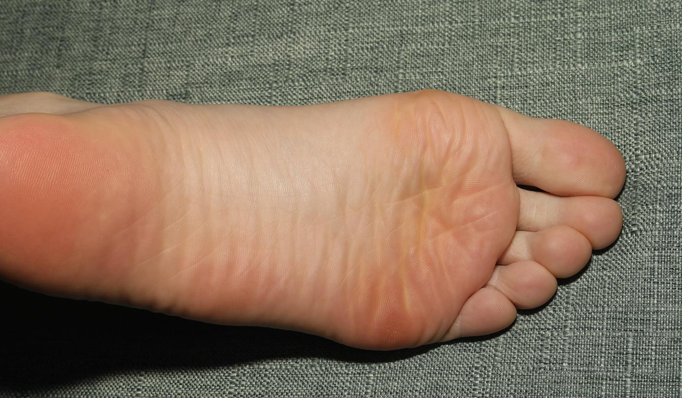 图片[122]-[Pary学生模拍] No.046 大美女琪琪脚底大餐，近距离脚底特写 [130P] – 速更版-美库