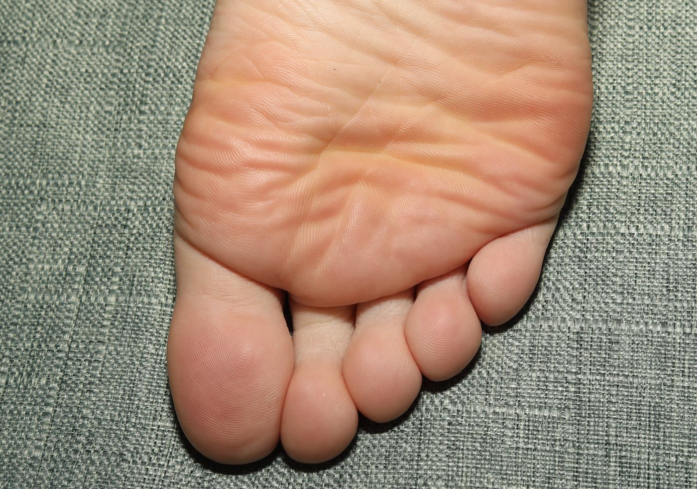 图片[128]-[Pary学生模拍] No.046 大美女琪琪脚底大餐，近距离脚底特写 [130P] – 速更版-美库