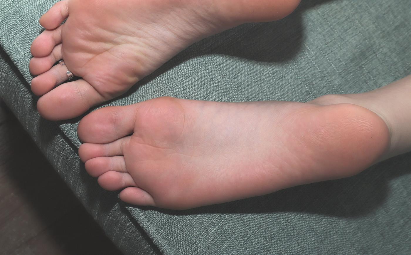 图片[33]-[Pary学生模拍] No.047 大美女婉华再次展示39码超白大美jiao [120P] – 速更版-美库