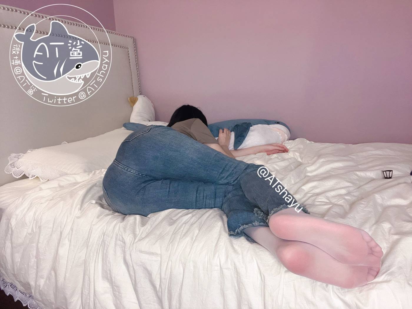 图片[20]-AT鲨  邻家姐姐的反差 [35P] – 速更版-美库