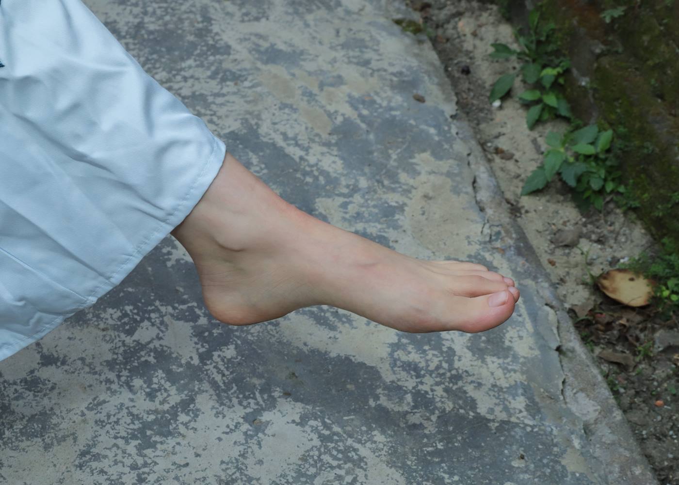 图片[67]-[Pary学生模拍] No.049 极品美女小芳穿上汉服古镇赤脚 [151P] – 速更版-美库