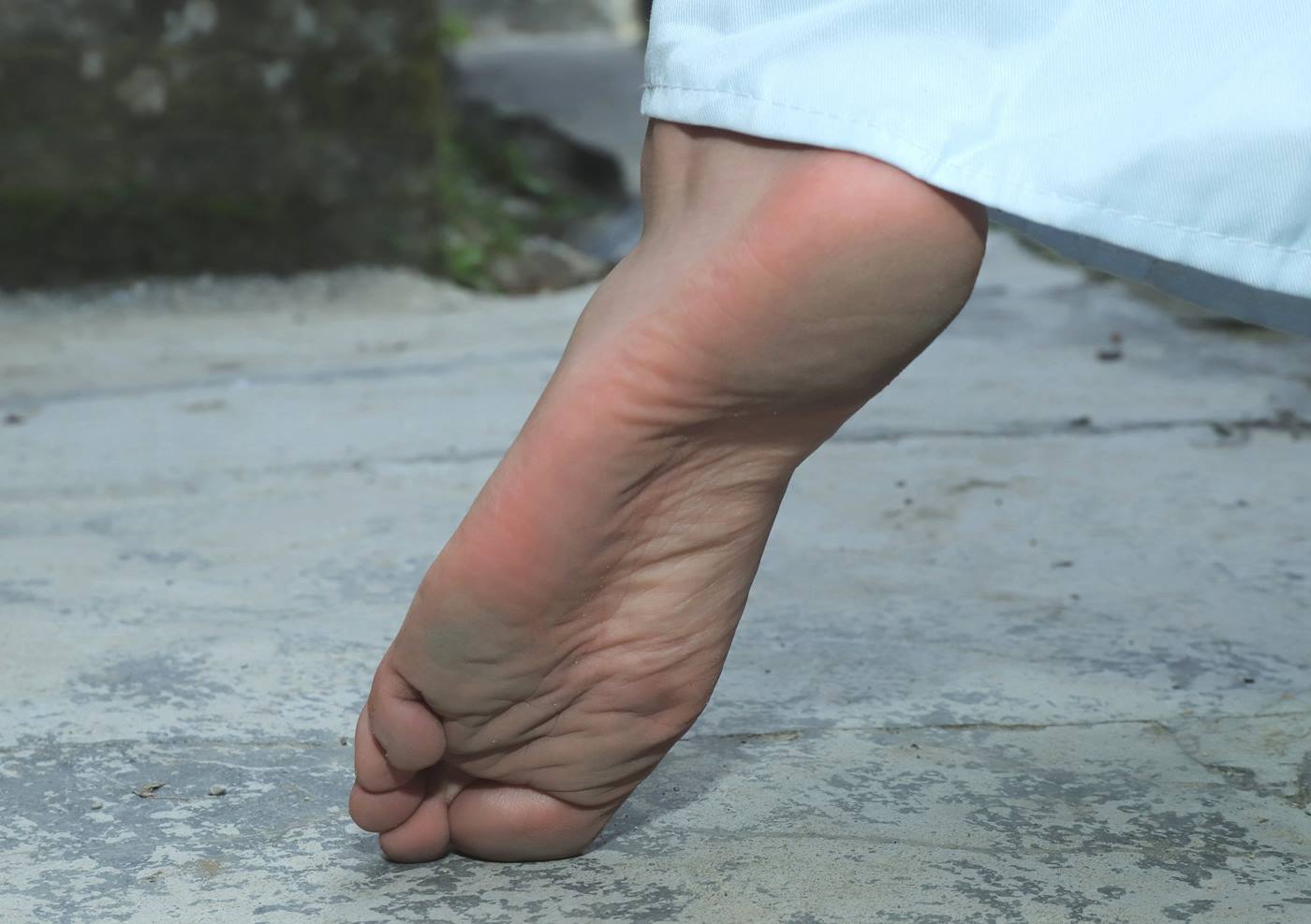 图片[70]-[Pary学生模拍] No.049 极品美女小芳穿上汉服古镇赤脚 [151P] – 速更版-美库