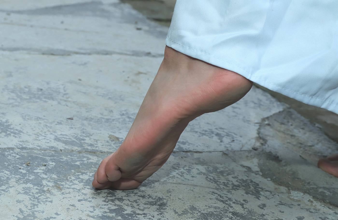 图片[71]-[Pary学生模拍] No.049 极品美女小芳穿上汉服古镇赤脚 [151P] – 速更版-美库