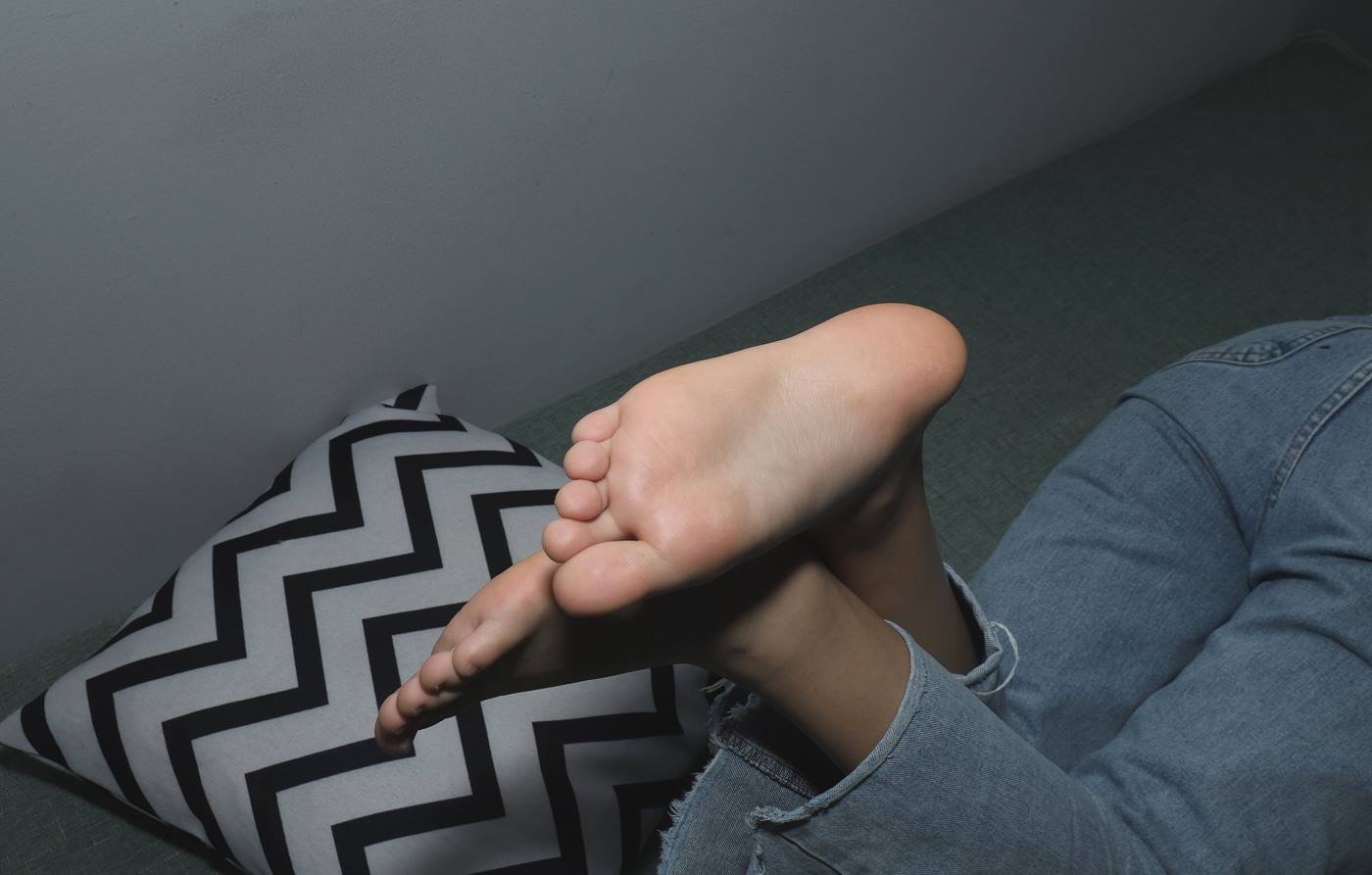 图片[81]-[Pary学生模拍] No.048 大学生秀秀展示36码小嫩脚 [107P] – 速更版-美库