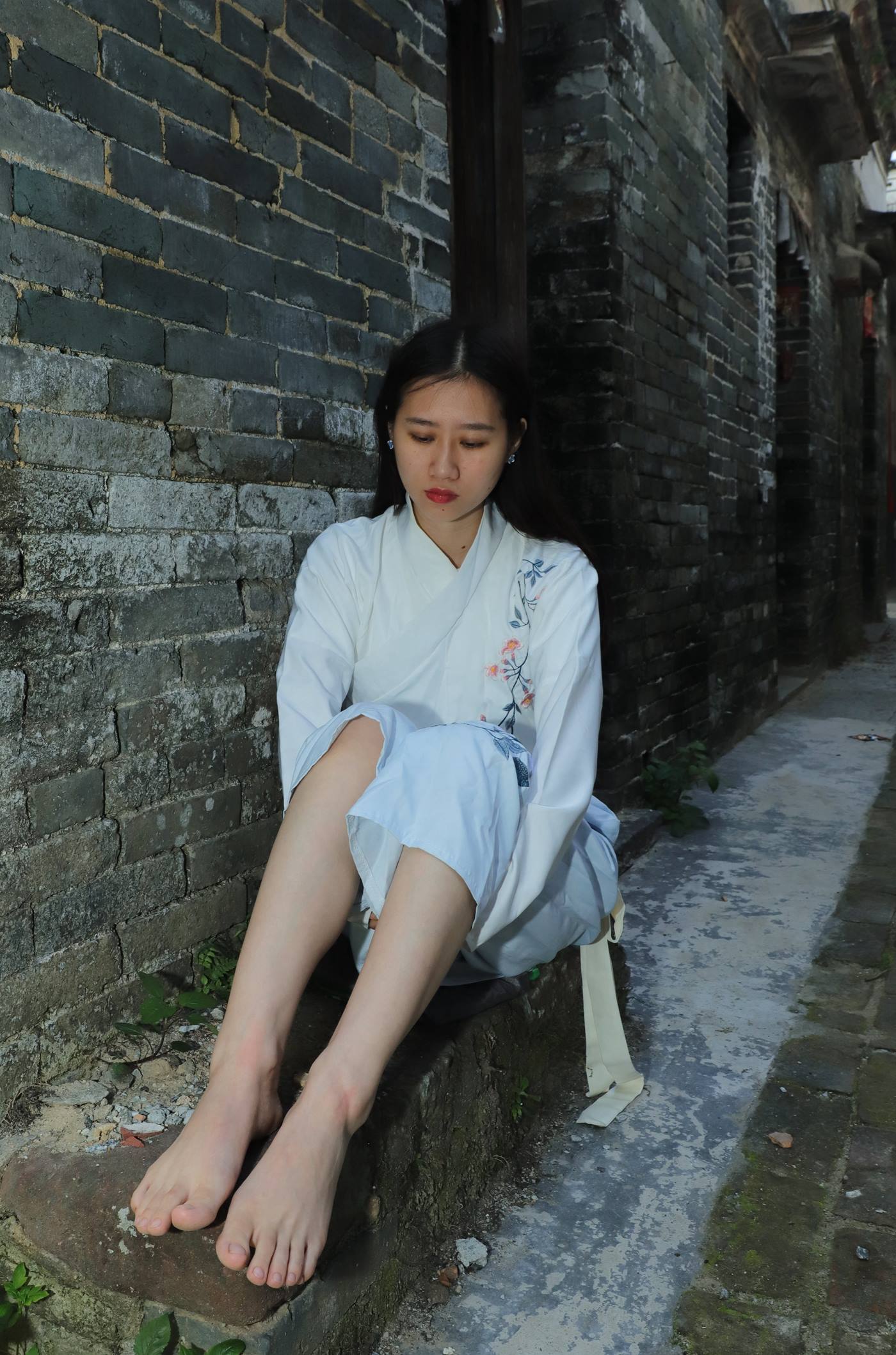 图片[82]-[Pary学生模拍] No.049 极品美女小芳穿上汉服古镇赤脚 [151P] – 速更版-美库