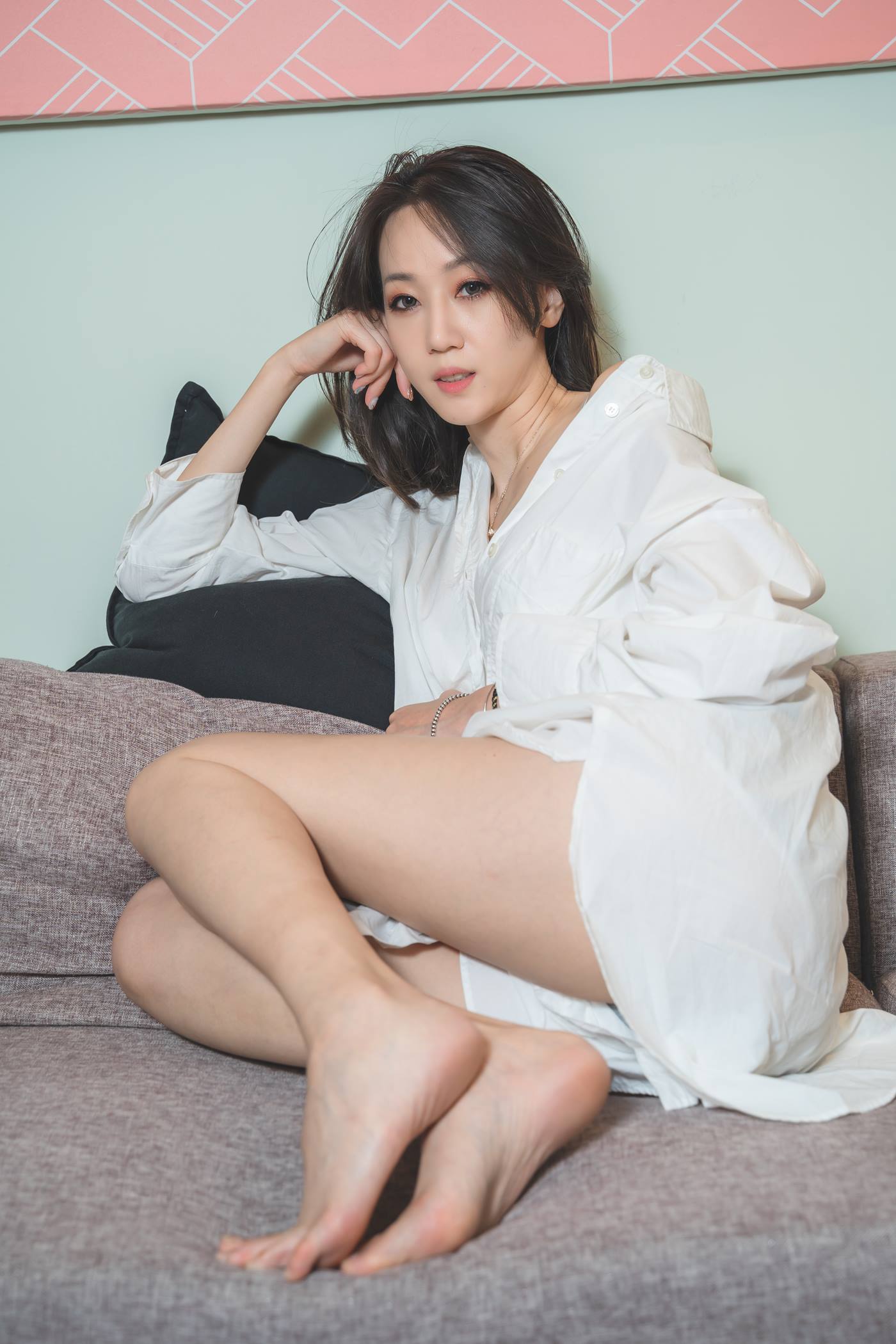 图片[78]-Limerence原创 No.060 性感白衬衫yoko 还不快躺下让我踩踩 [124P] – 速更版-美库