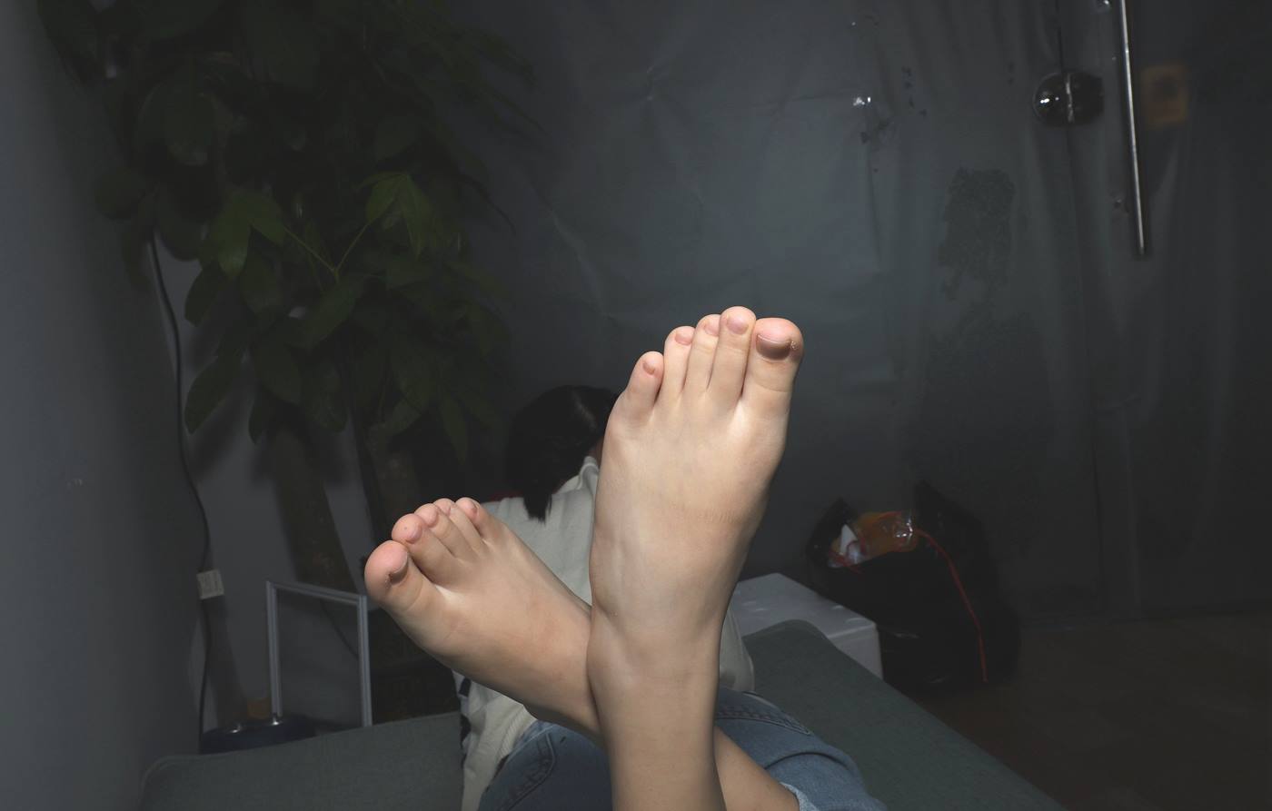 图片[97]-[Pary学生模拍] No.048 大学生秀秀展示36码小嫩脚 [107P] – 速更版-美库