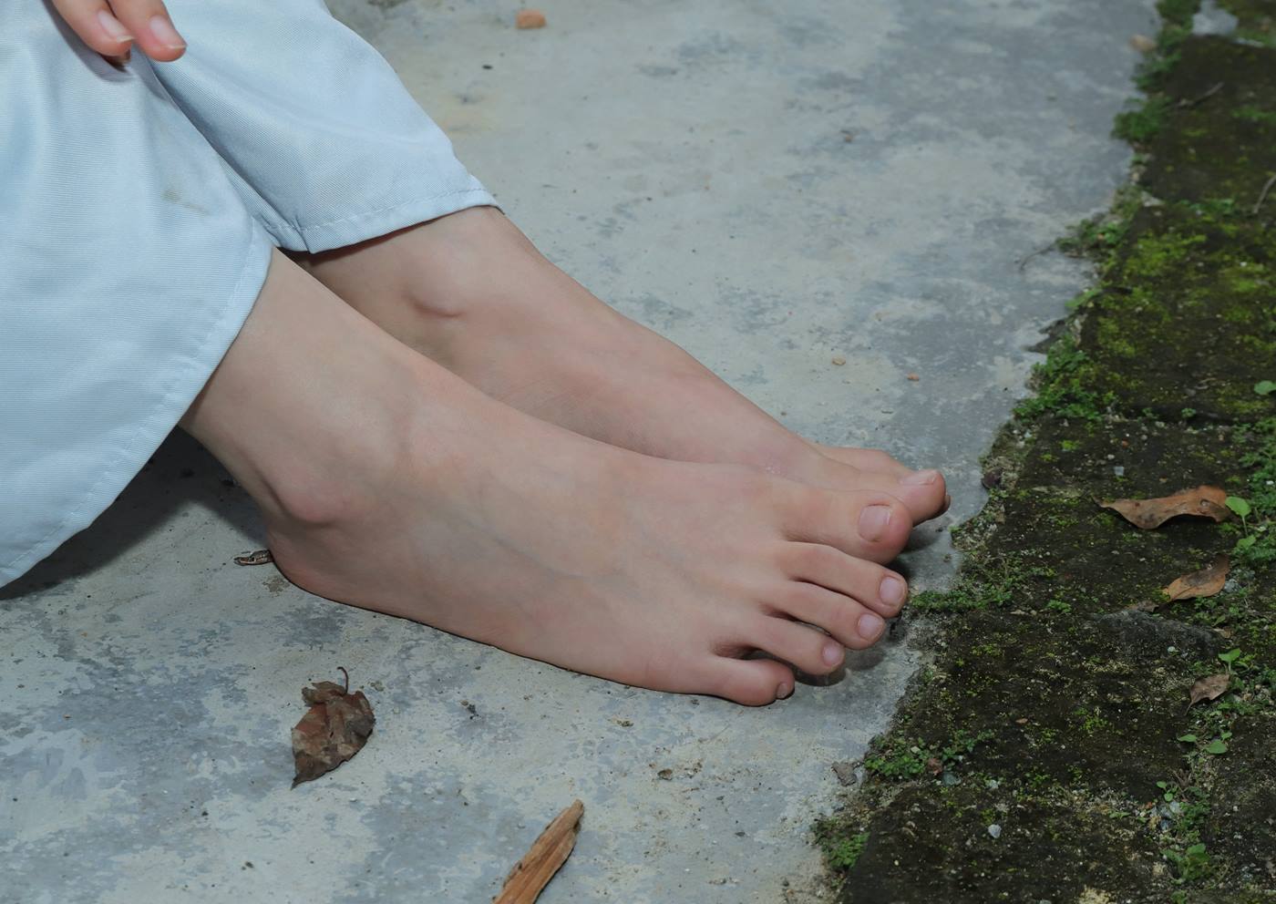 图片[106]-[Pary学生模拍] No.049 极品美女小芳穿上汉服古镇赤脚 [151P] – 速更版-美库